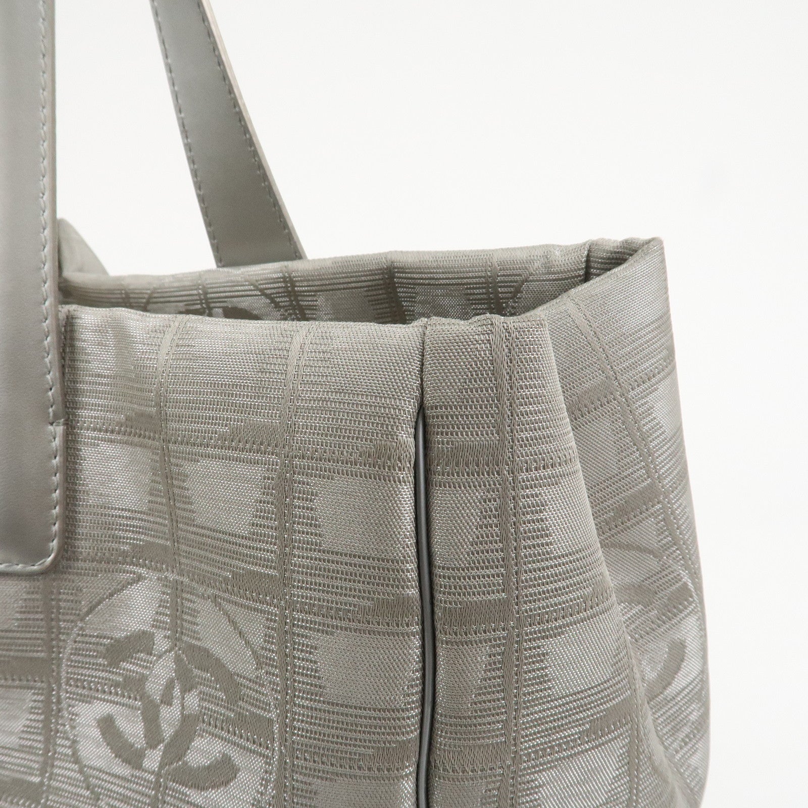 CHANEL New Travel Line Nylon Jacquard Leather Tote Bag MM A15991