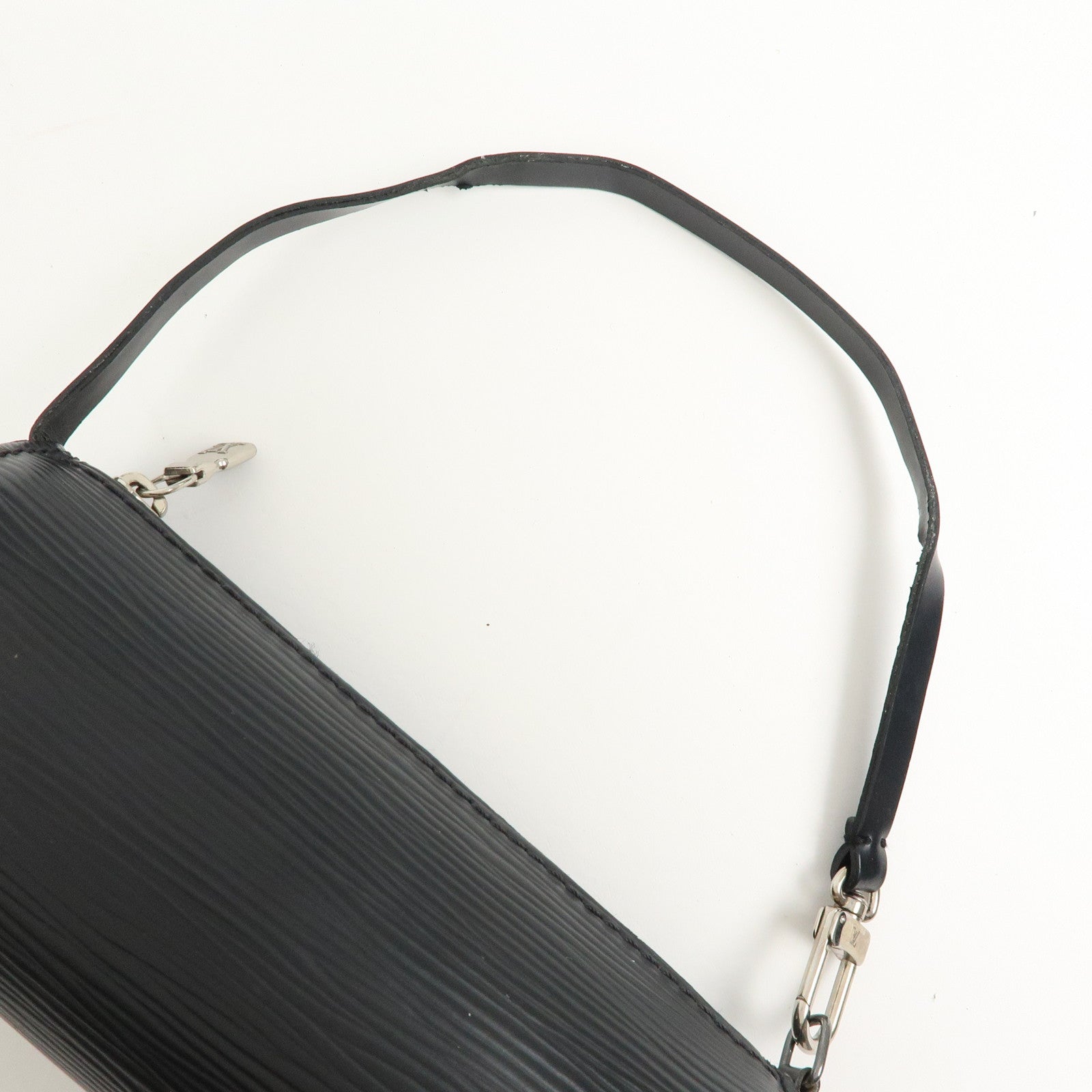 Louis Vuitton Epi Mini Pouch For Soufflot Hand Bag Noir