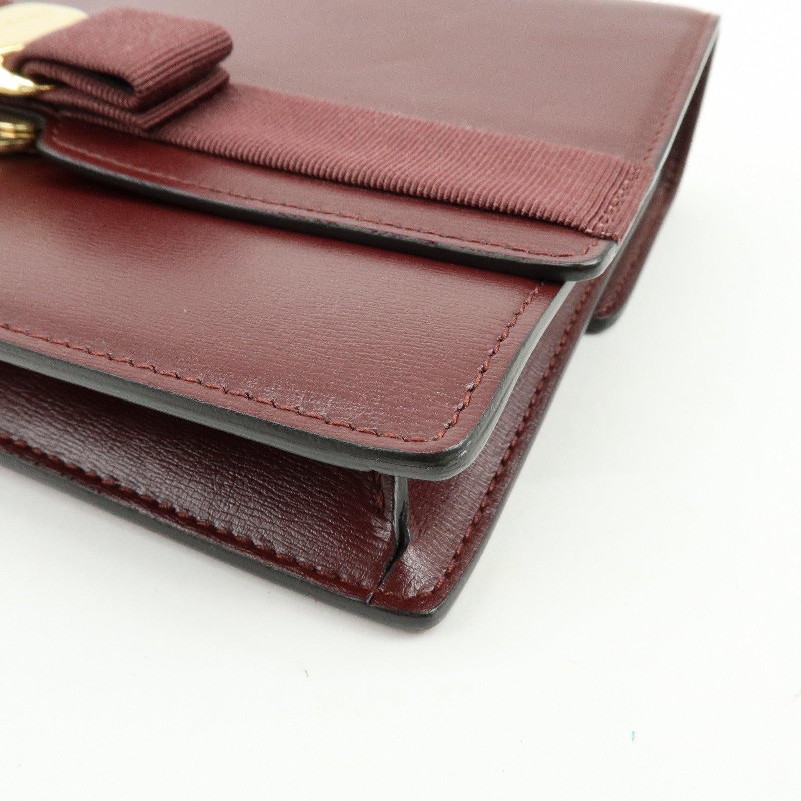 Ferragamo Vara Ribbon Leather Chain Shoulder Bag Bordeaux