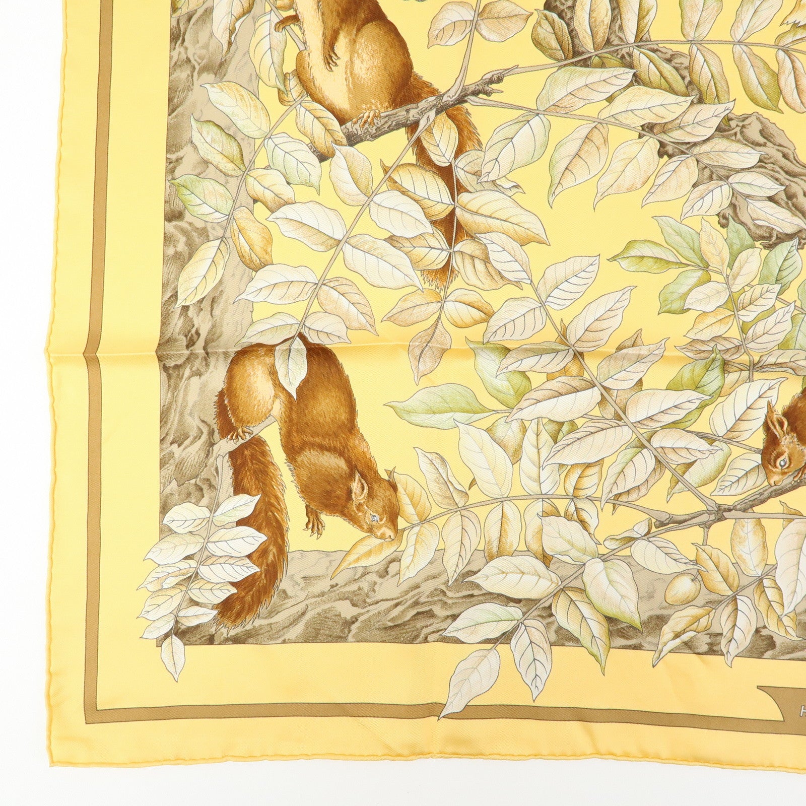 HERMES Carre 90 Silk 100% Scarf Casse Noisette Walnut Yellow Brown