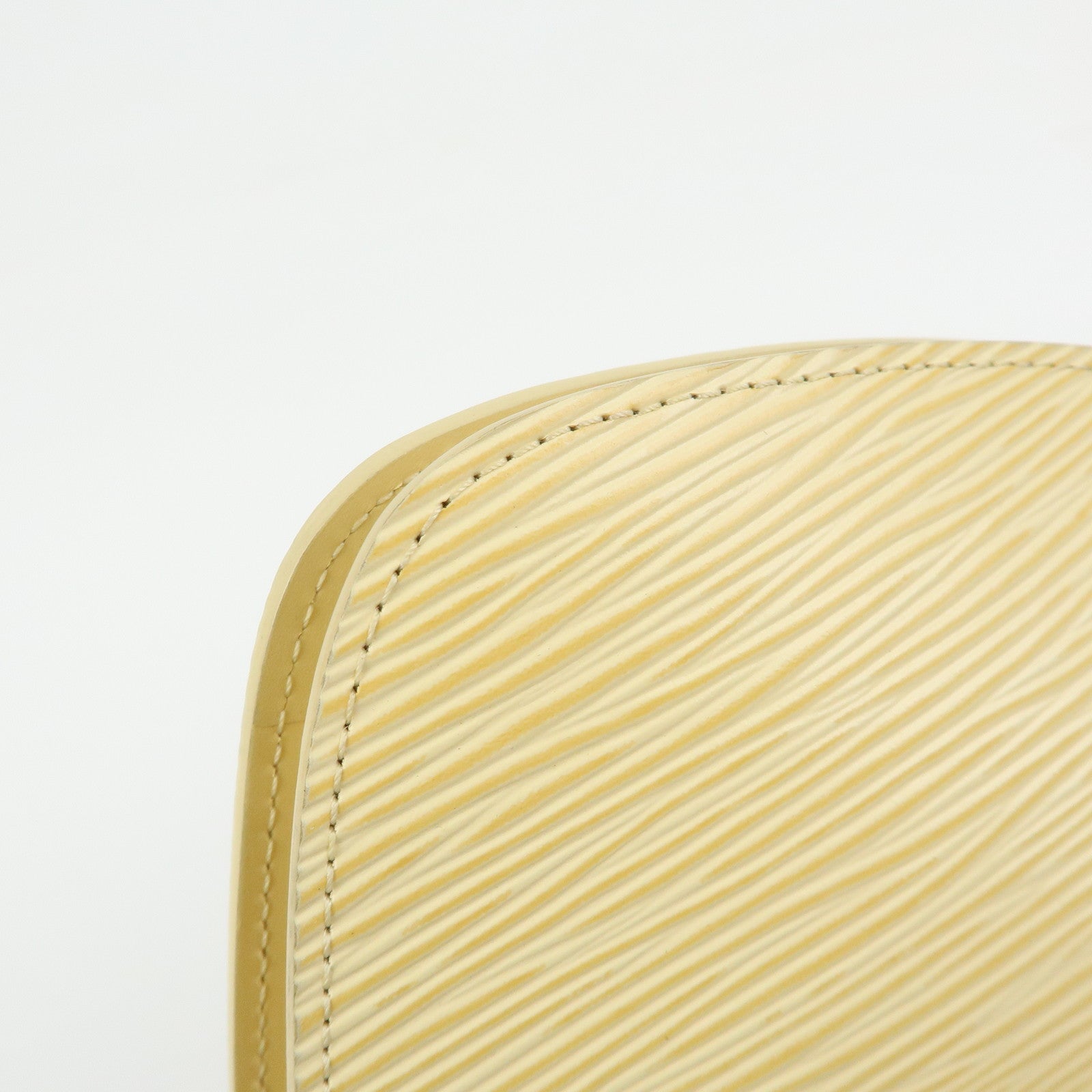 Louis Vuitton Epi Portefeuille Epi Z Coin Case Vanilla M6344A