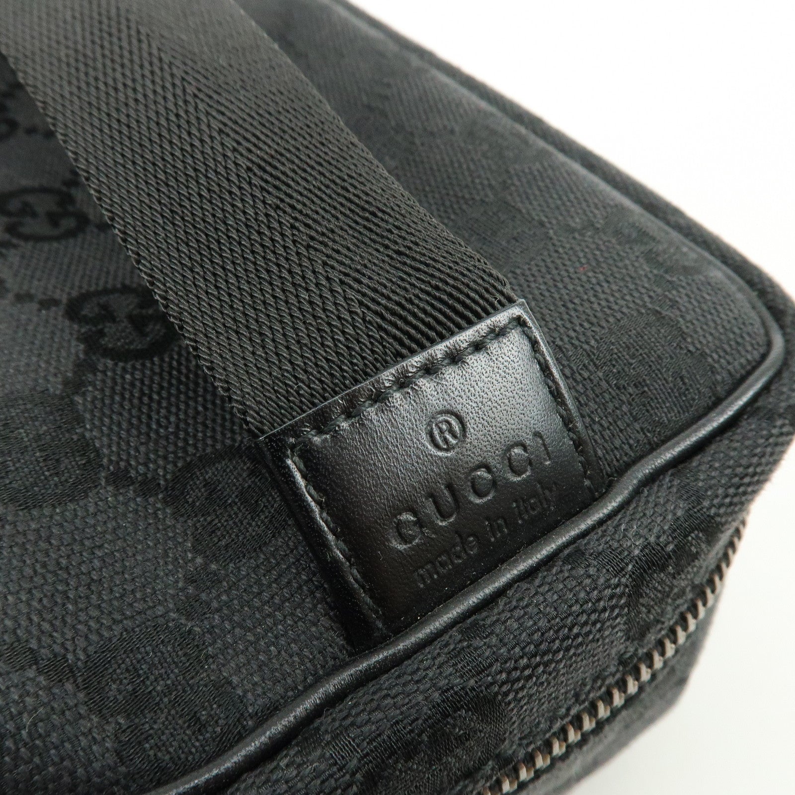 GUCCI GG Canvas Leather Vanity Case Cosmetic Pouch Black 106646