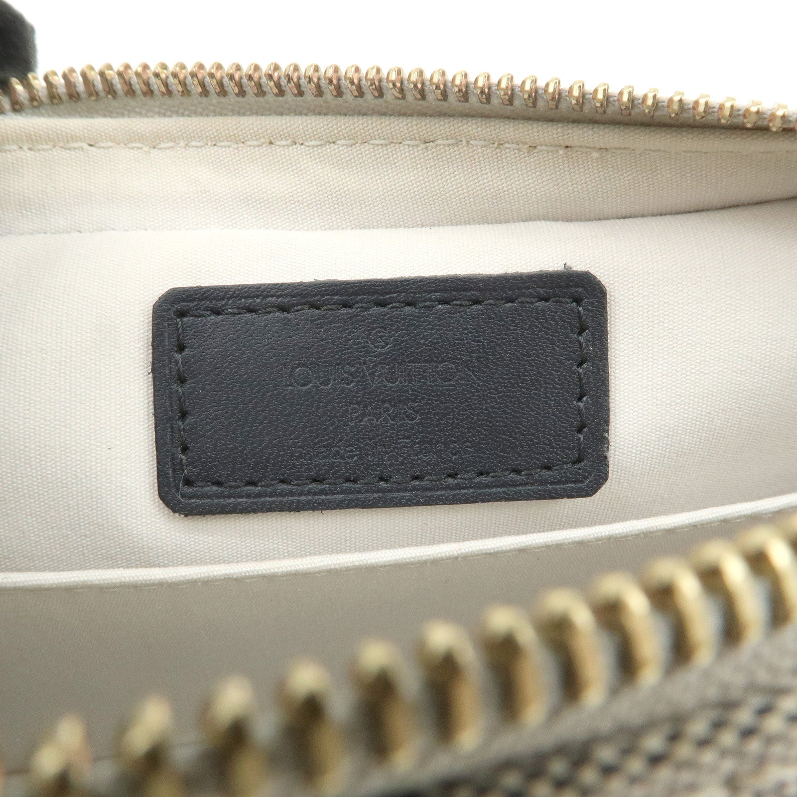 Louis Vuitton Monogram Mini Juliet MM Crossbody Bag M92217