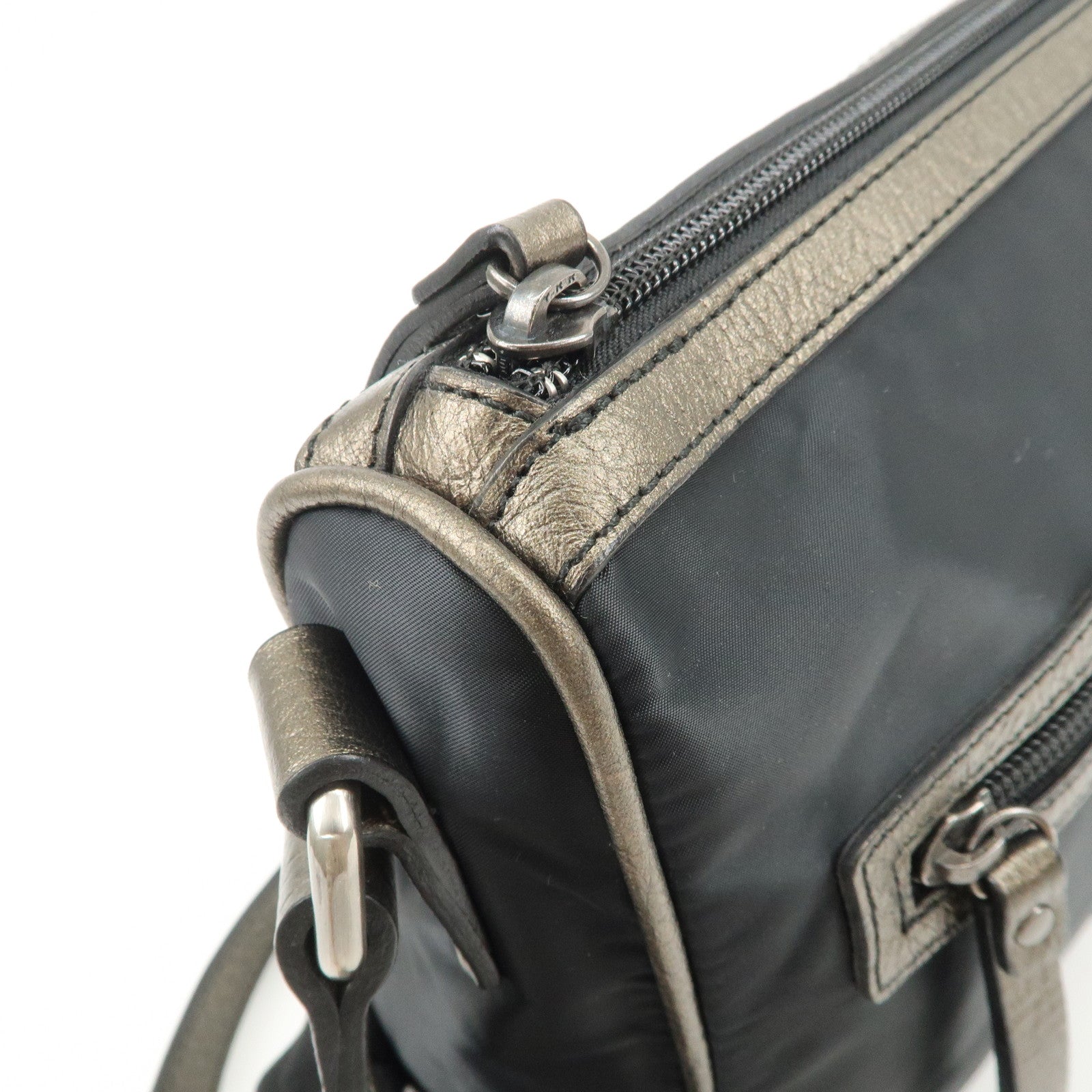 BURBERRY Nylon Leather Shoulder Bag Black Used