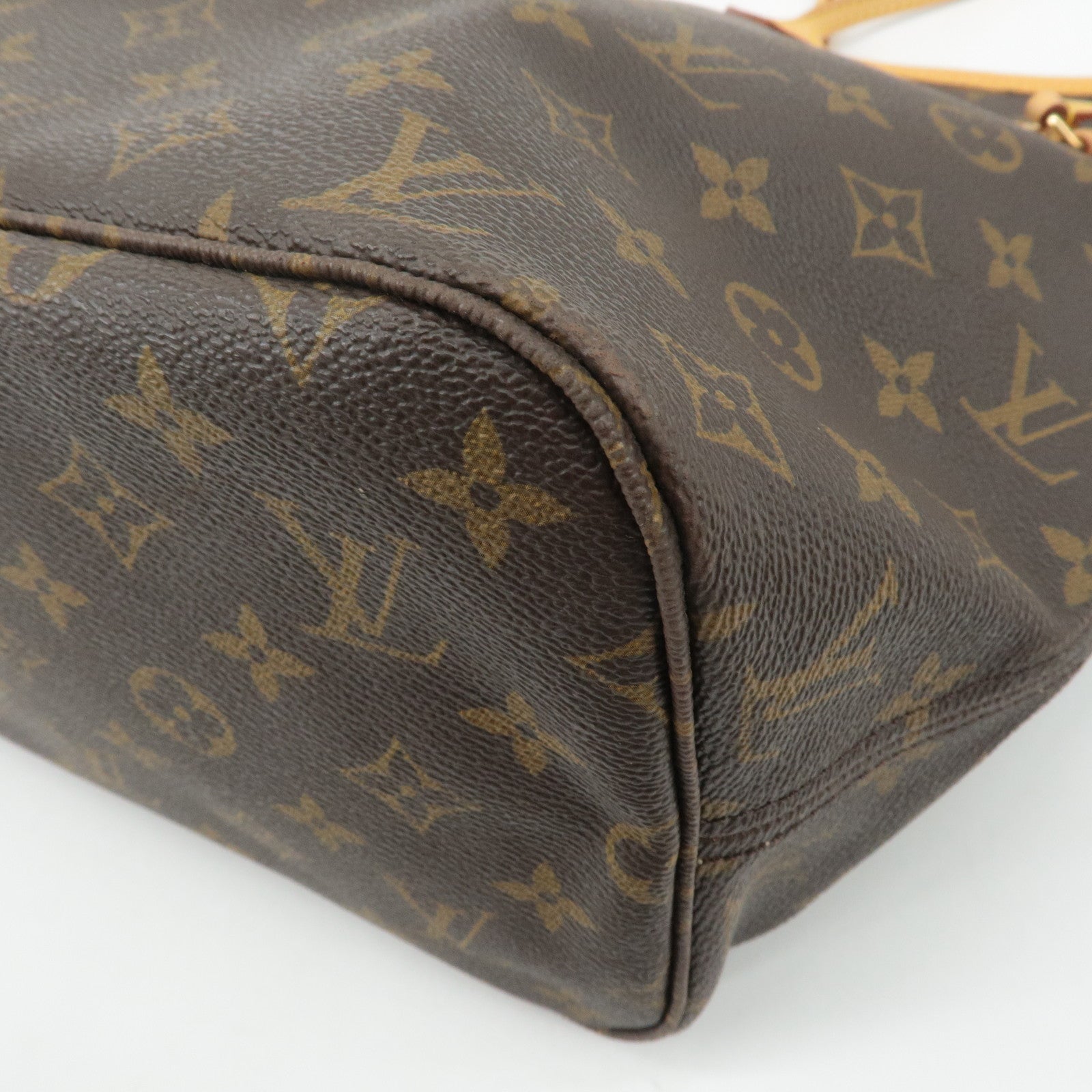 Louis Vuitton Monogram Neverfull MM Tote Bag Brown M40156