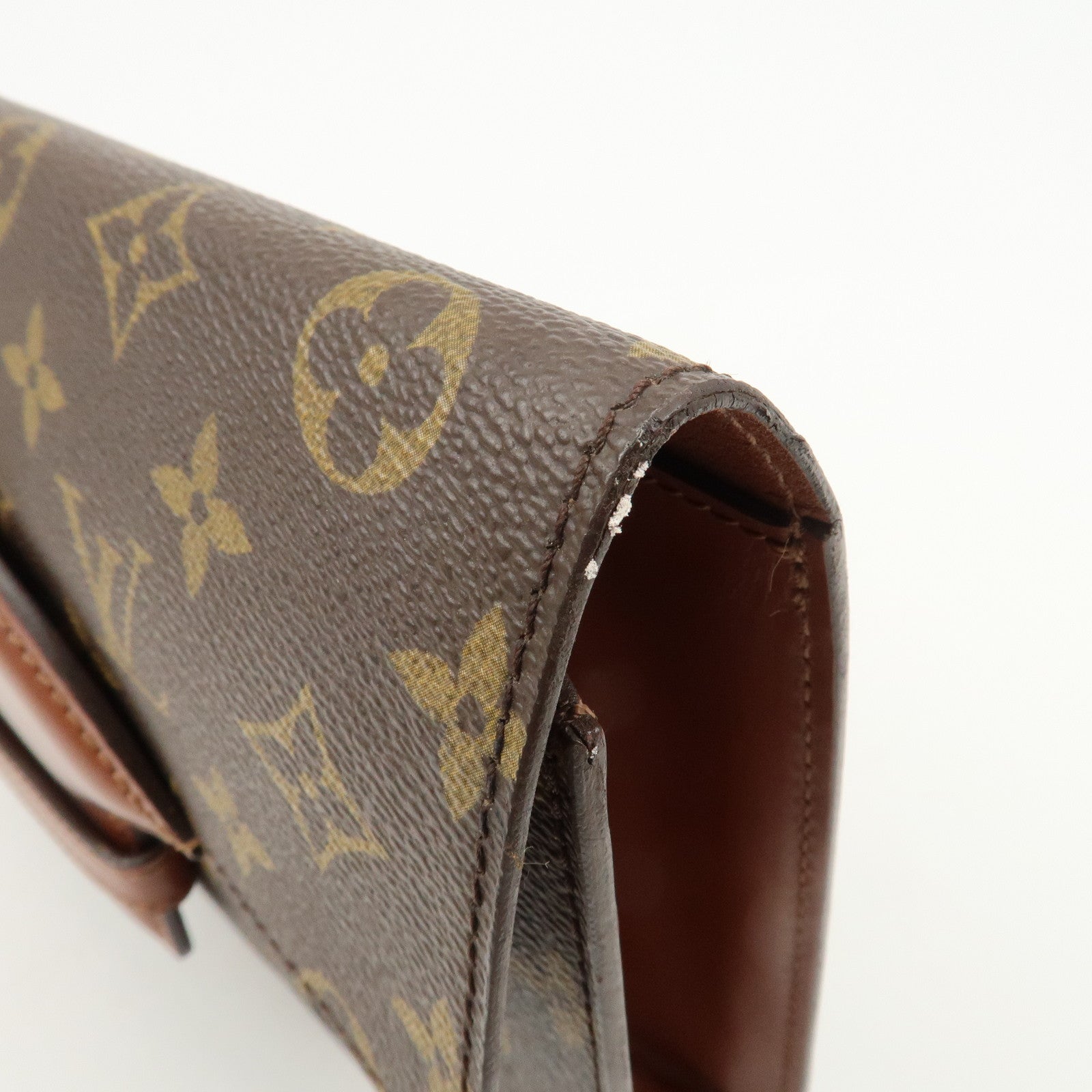 Louis Vuitton Monogram Canvas Chaillot Clutch Bag M51788