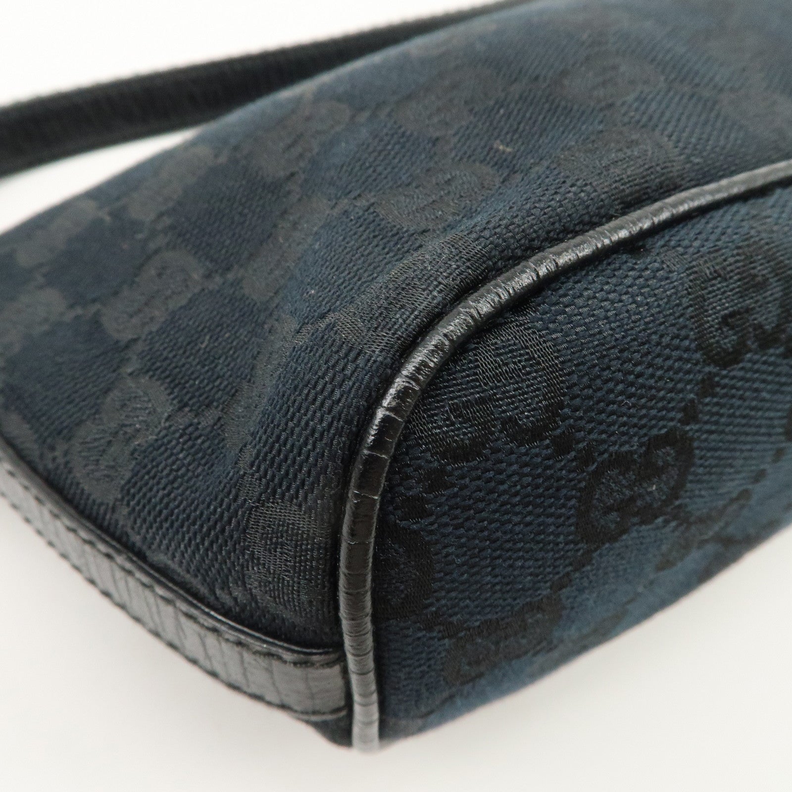 GUCCI Sherry GG Canvas Leather Hand Bag Accessorie Pouch 141809 Used