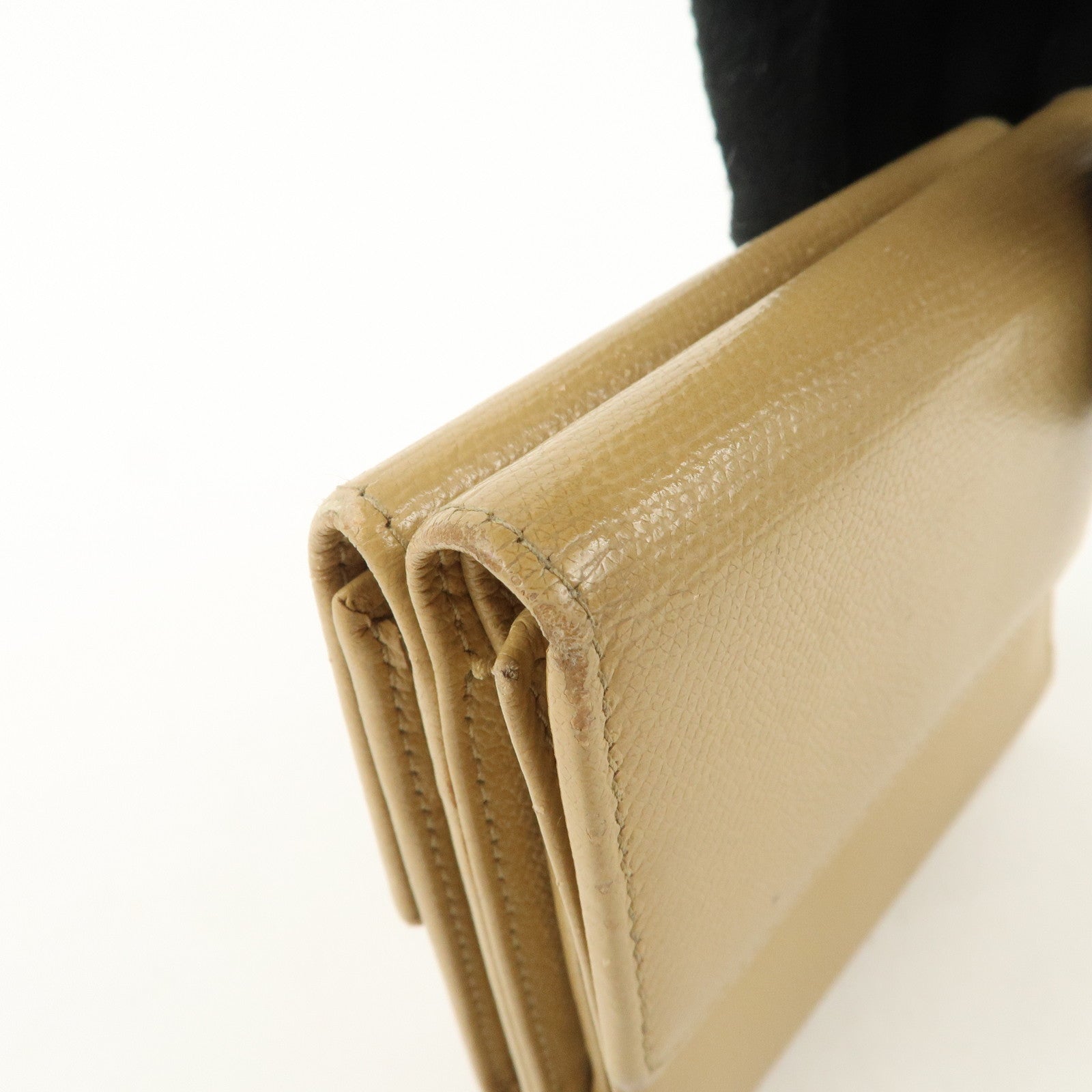 CHANEL Leather COCO Botton W Hook Wallet Beige Used