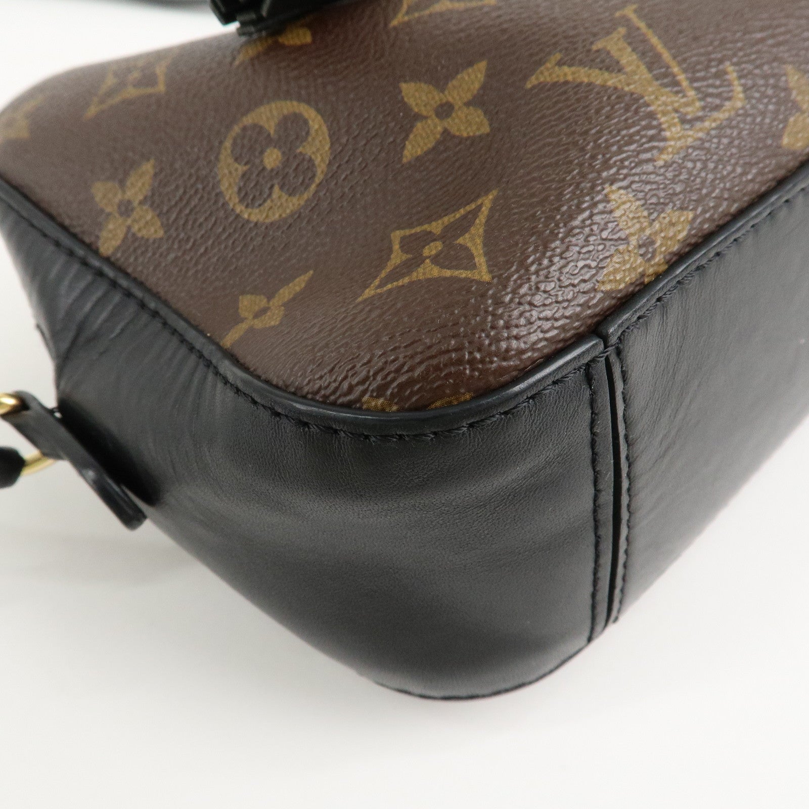 Louis Vuitton Monogram Saintonge Shoulder Bag Brown M43555