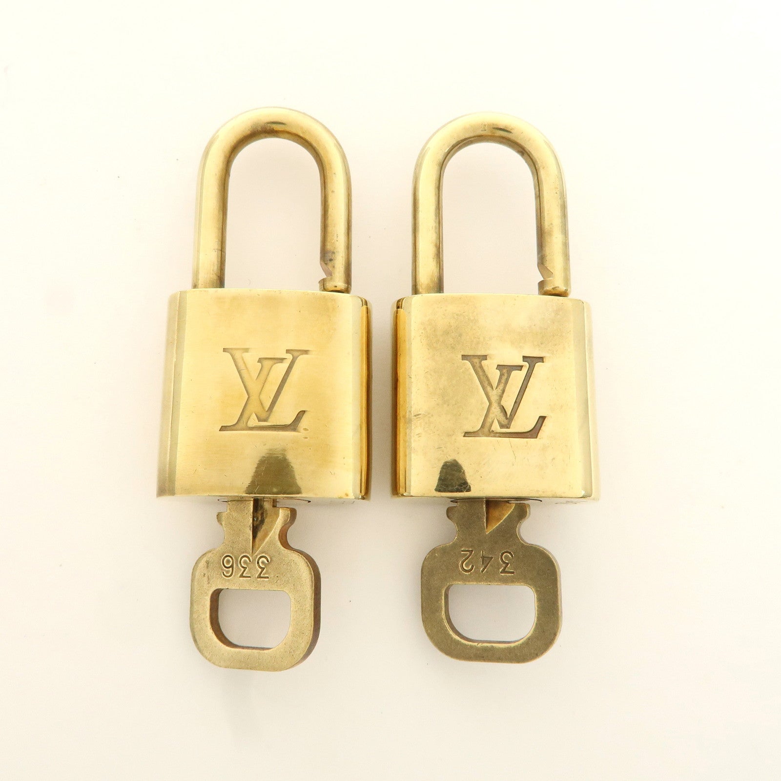 Louis Vuitton Set of 10 Lock & Key Cadena Key Lock