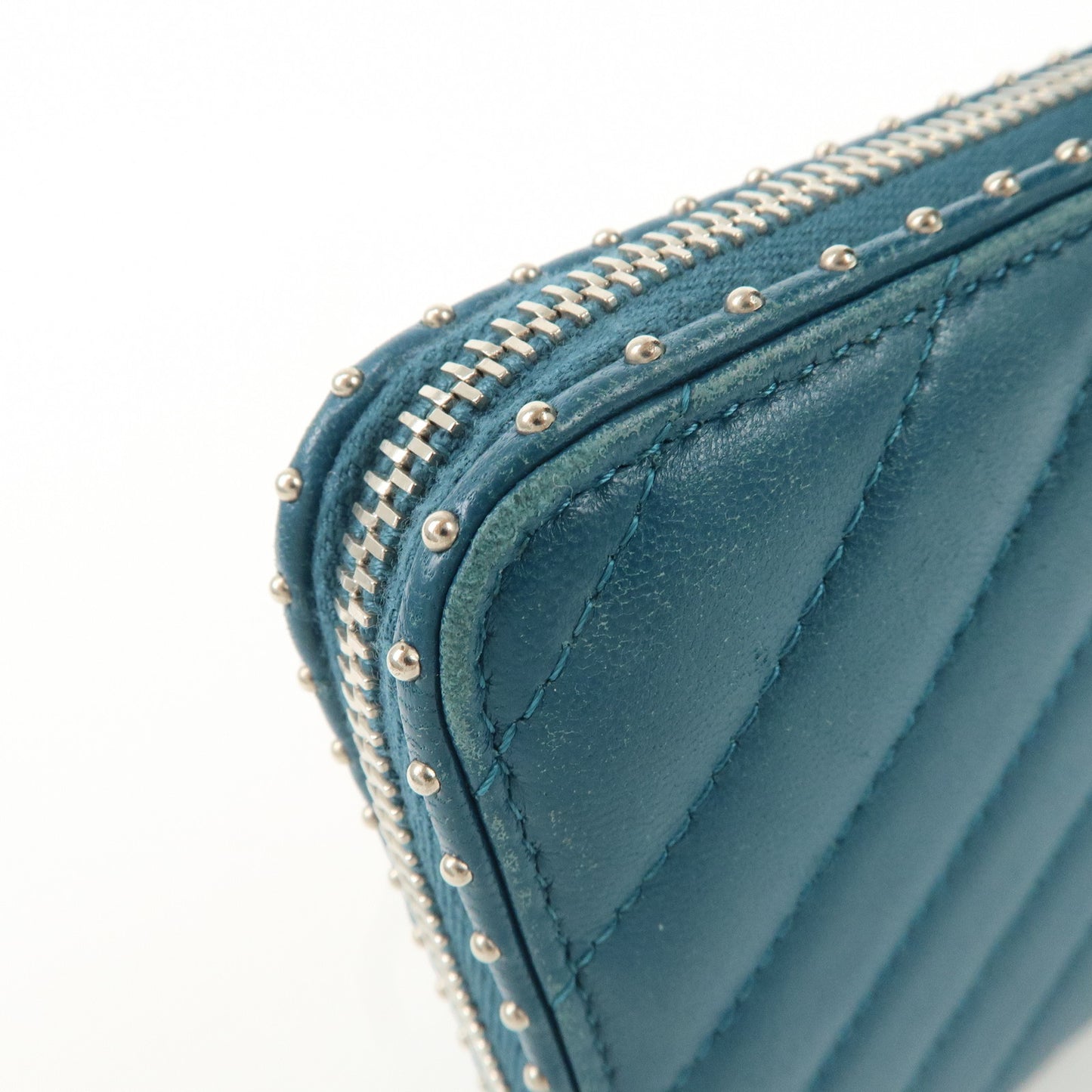 CHANEL V Stich Lamb Skin Coco Mark Studs Long Wallet Blue A50097