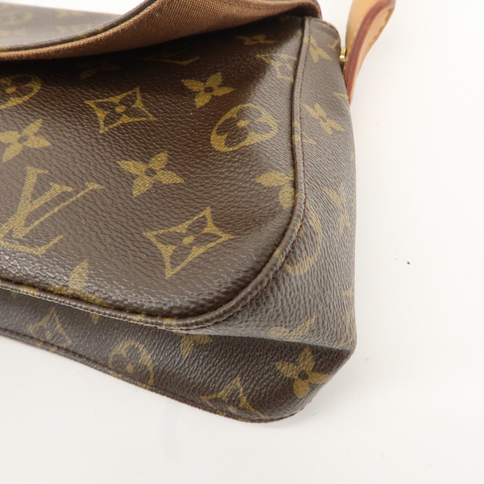 Louis Vuitton Monogram Mini Looping Shoulder Bag Hand Bag M51147