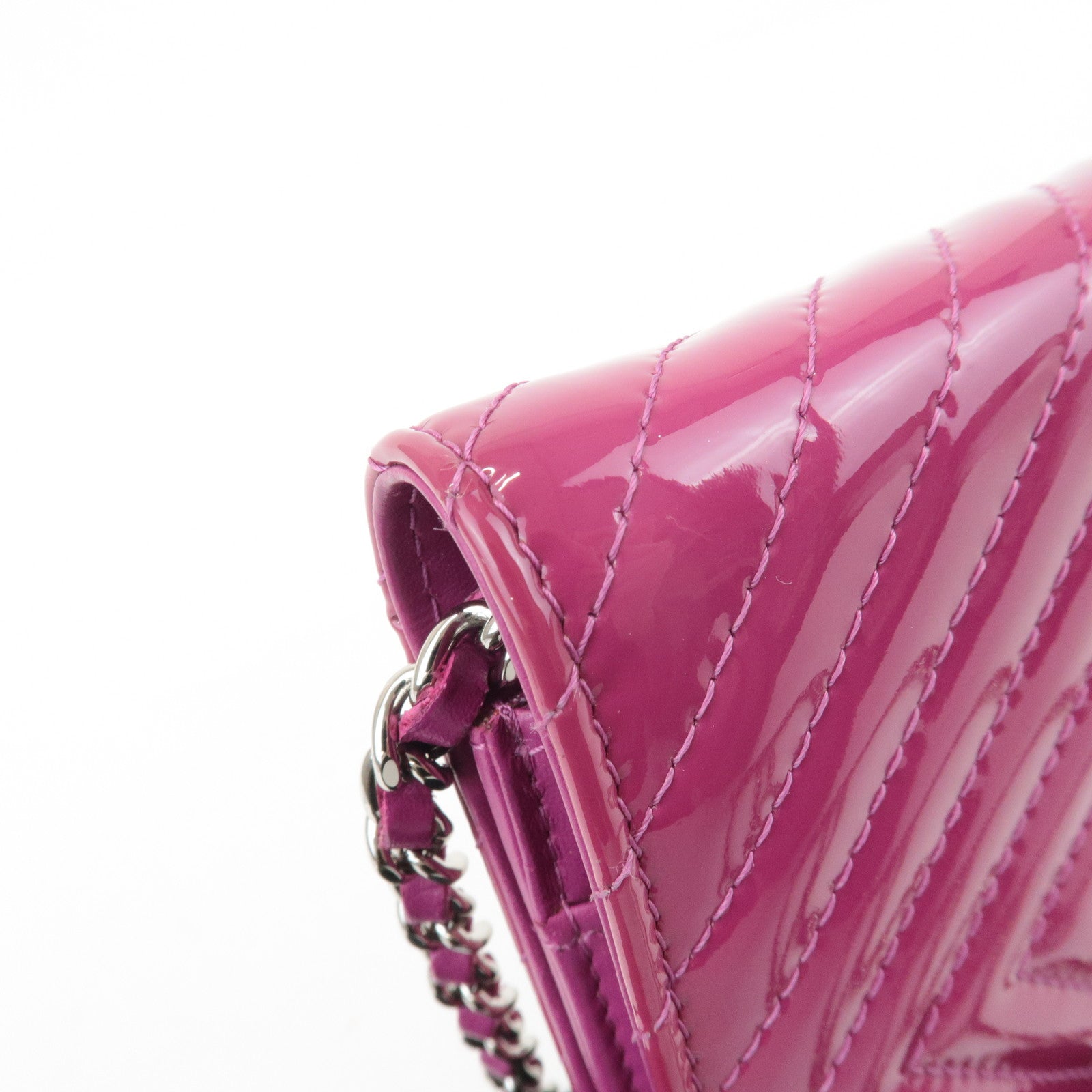 CHANEL COCO Mark Shevron Patent Leather V Stitch Chain Wallet Used