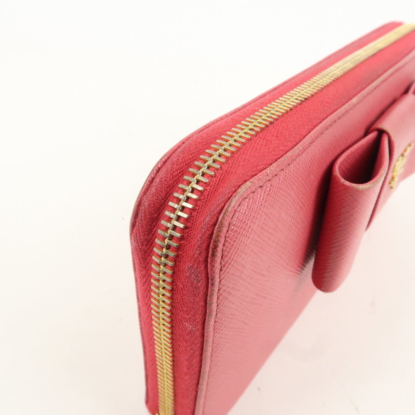 PRADA Saffiano Leather Ribbon Round Zipper Long Pink Wallet