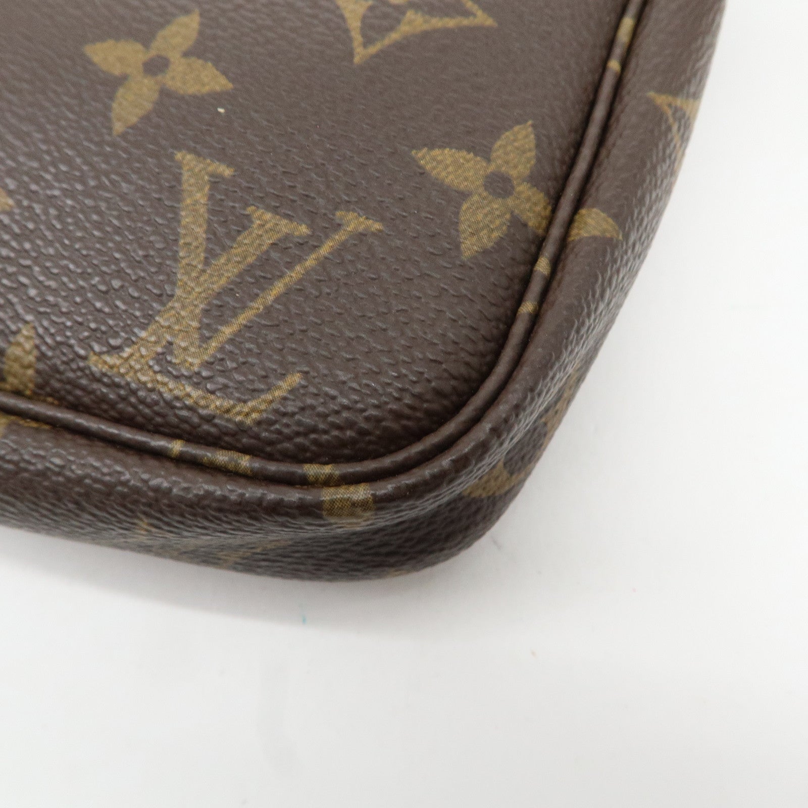 Louis Vuitton Monogram Pochette Accessoires Pouch M51980