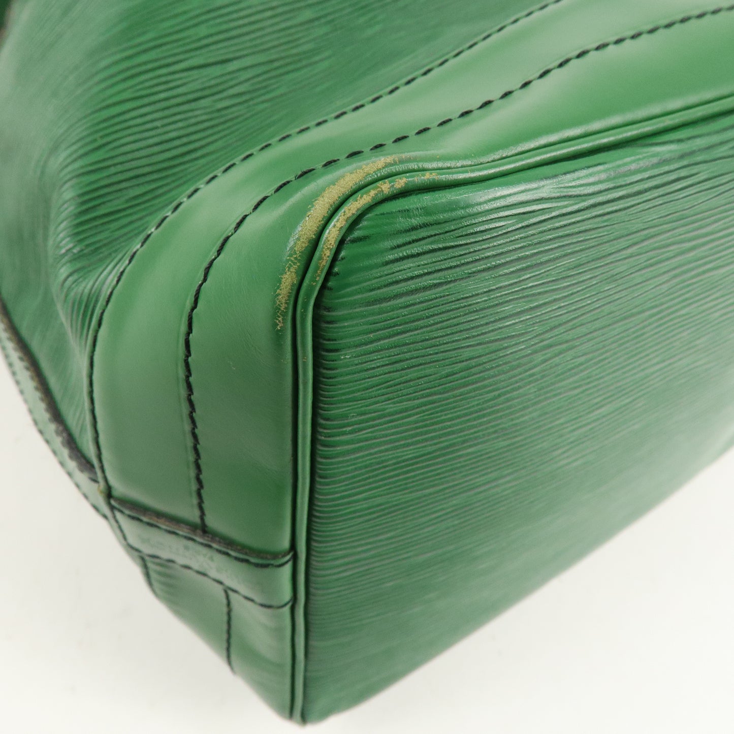 Louis Vuitton Epi Leather Noe Shoulder Bag Borneo Green M44004