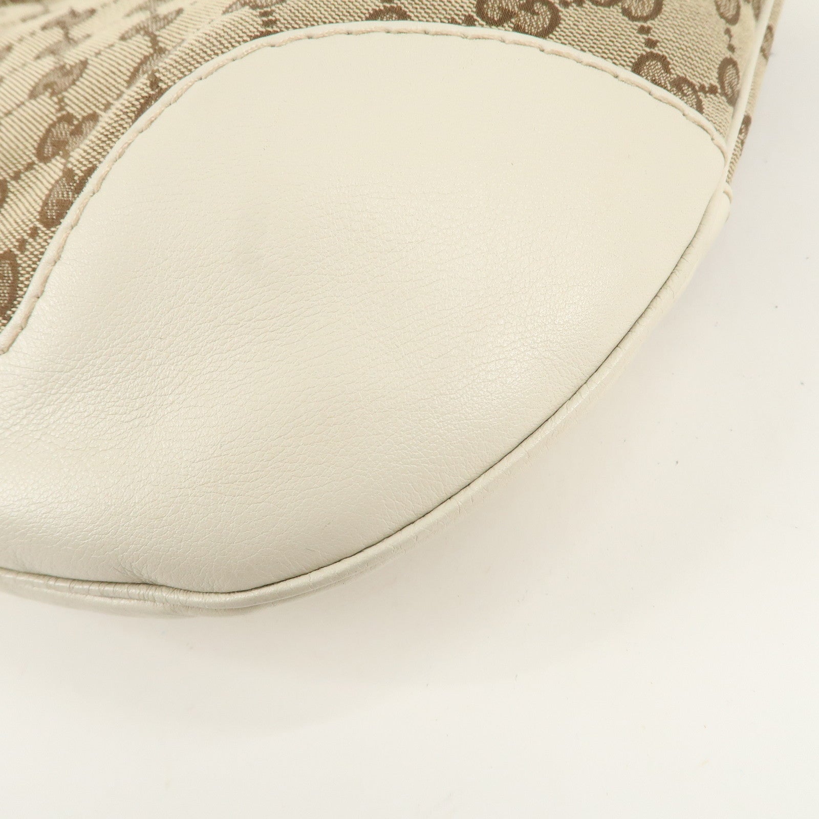 GUCCI GG Canvas Leather One Shoulder Bag Beige Ivory 211810