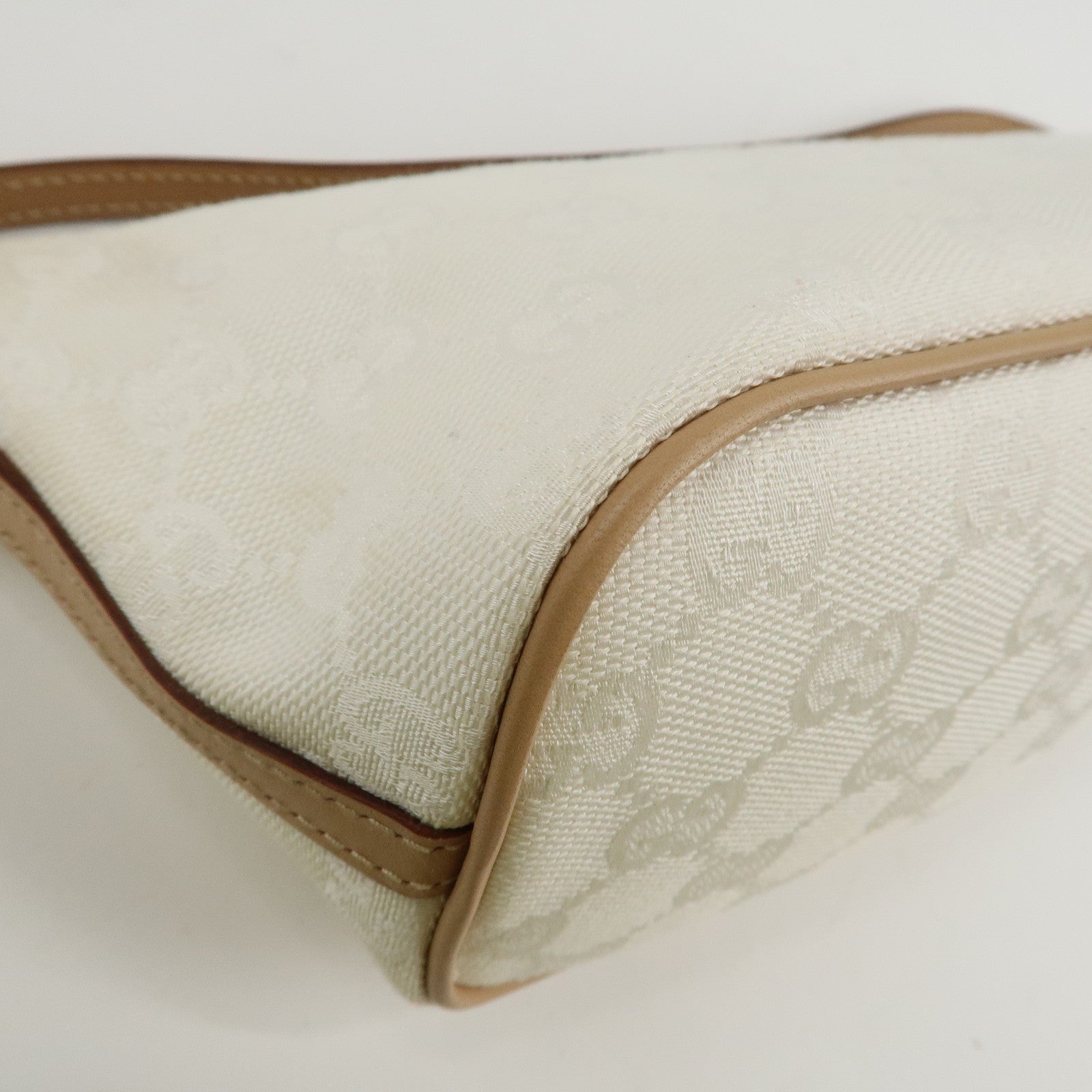 GUCCI Boat Bag GG Canvas Leather Hand Bag White Beige 039.1103 Used