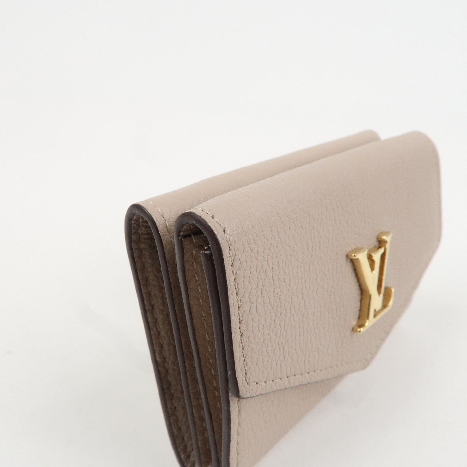 Louis Vuitton Portefeuille Lock Mini Wallet Greige M69340