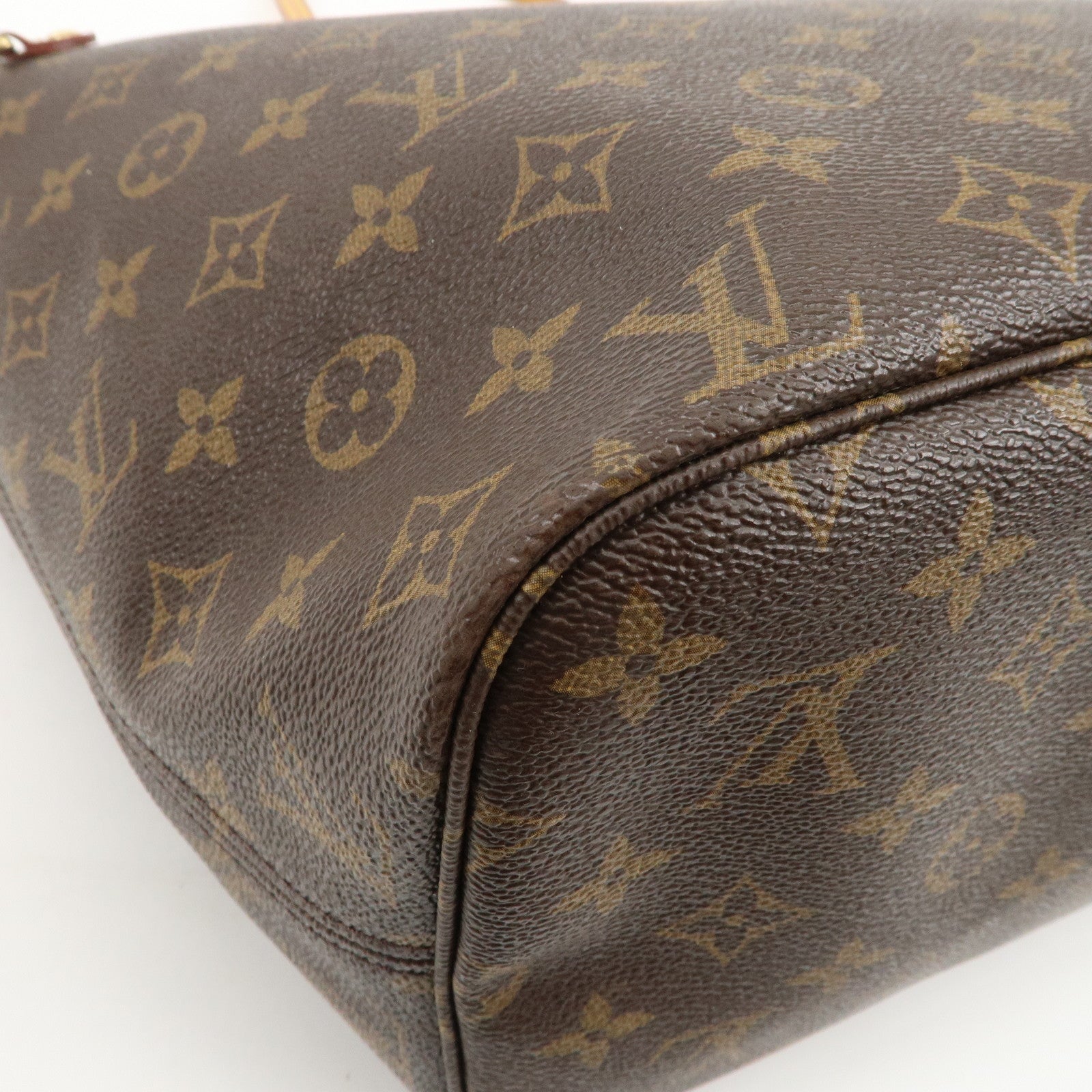 Louis Vuitton Monogram Neverfull MM Tote Bag M41177