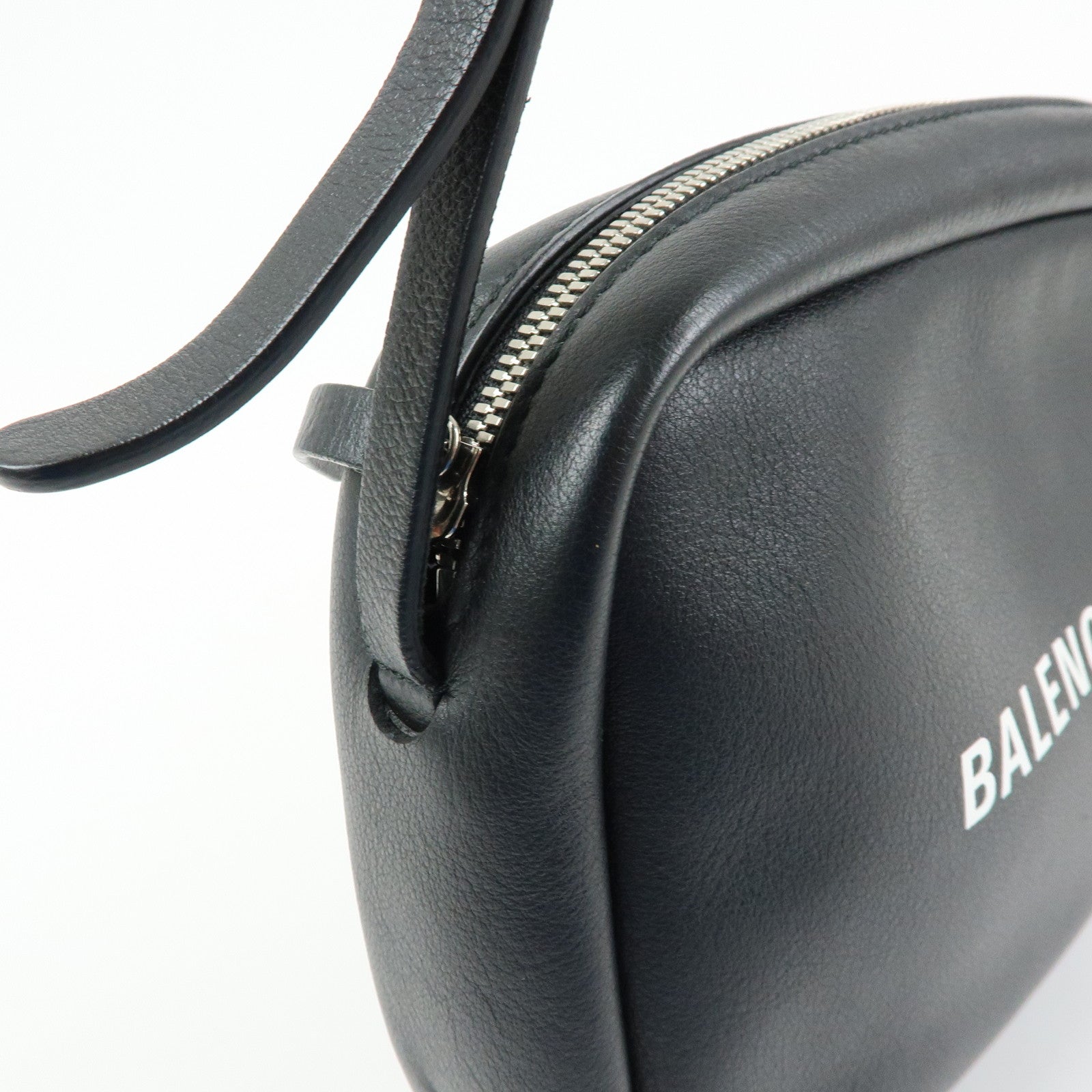 BALENCIAGA Everyday Camera Bag Leather Shoulder Bag S Black 489812