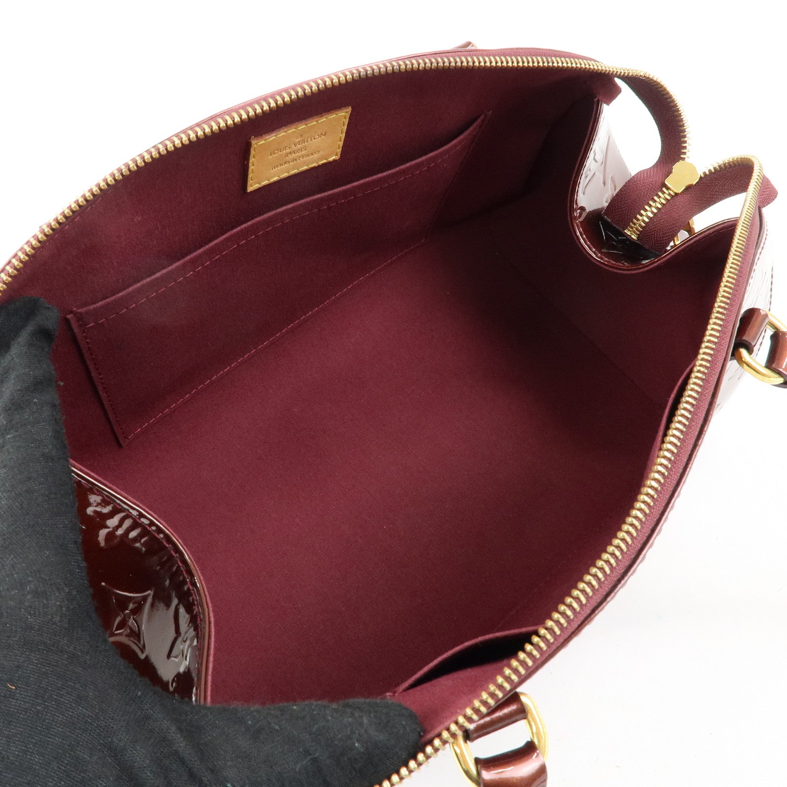 Louis Vuitton Monogram Vernis Sherwood PM Rouge Forvist M91492