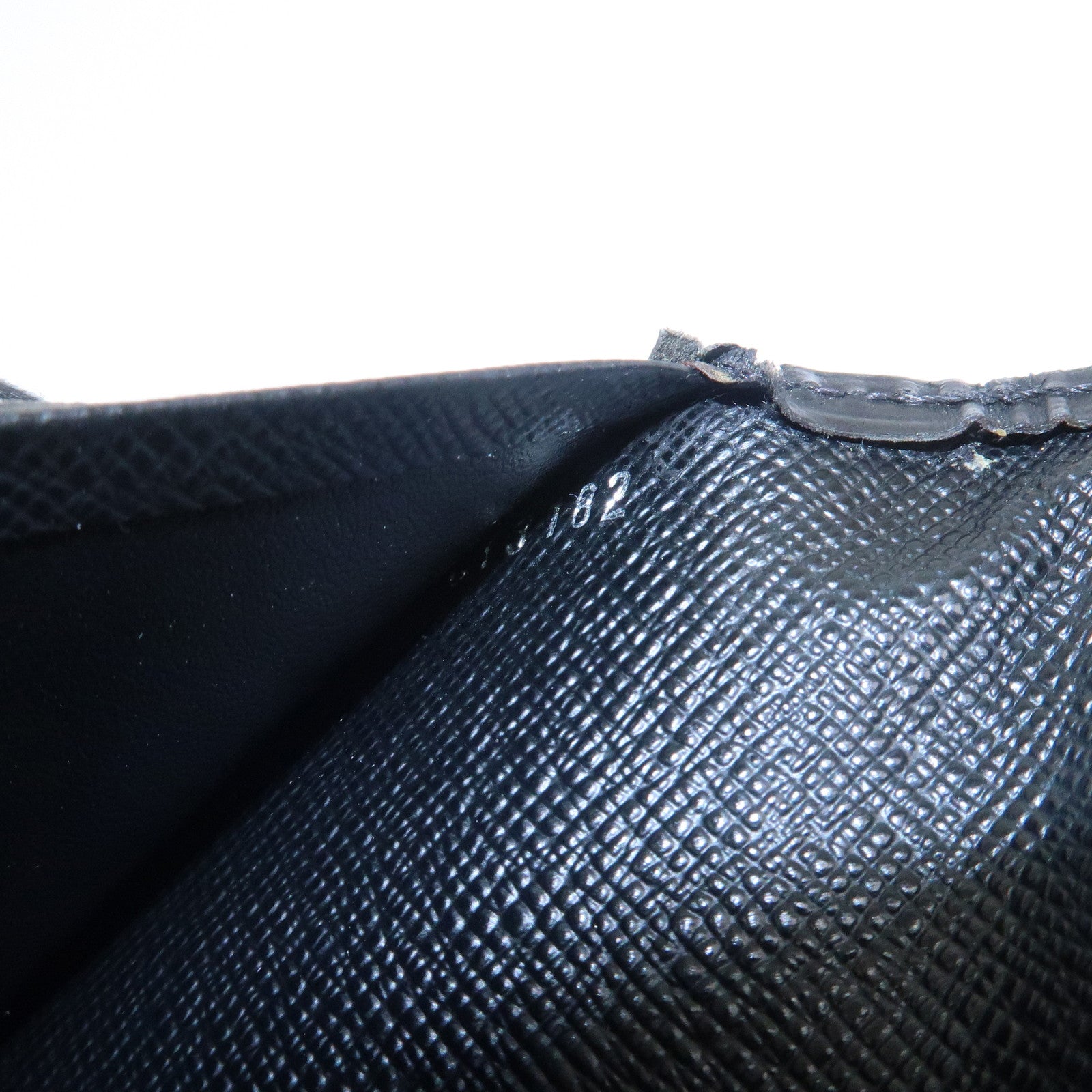 Louis Vuitton Epi Leather Portefeuille Brazza Wallet Noir M66542