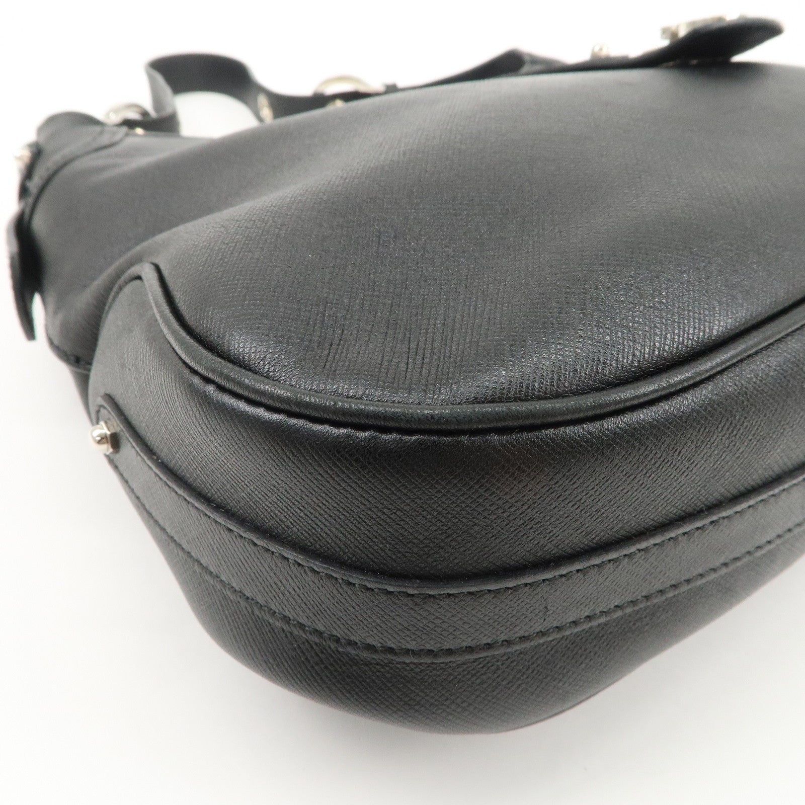 Ferragamo Gancini Leather Shoulder Bag Black Used
