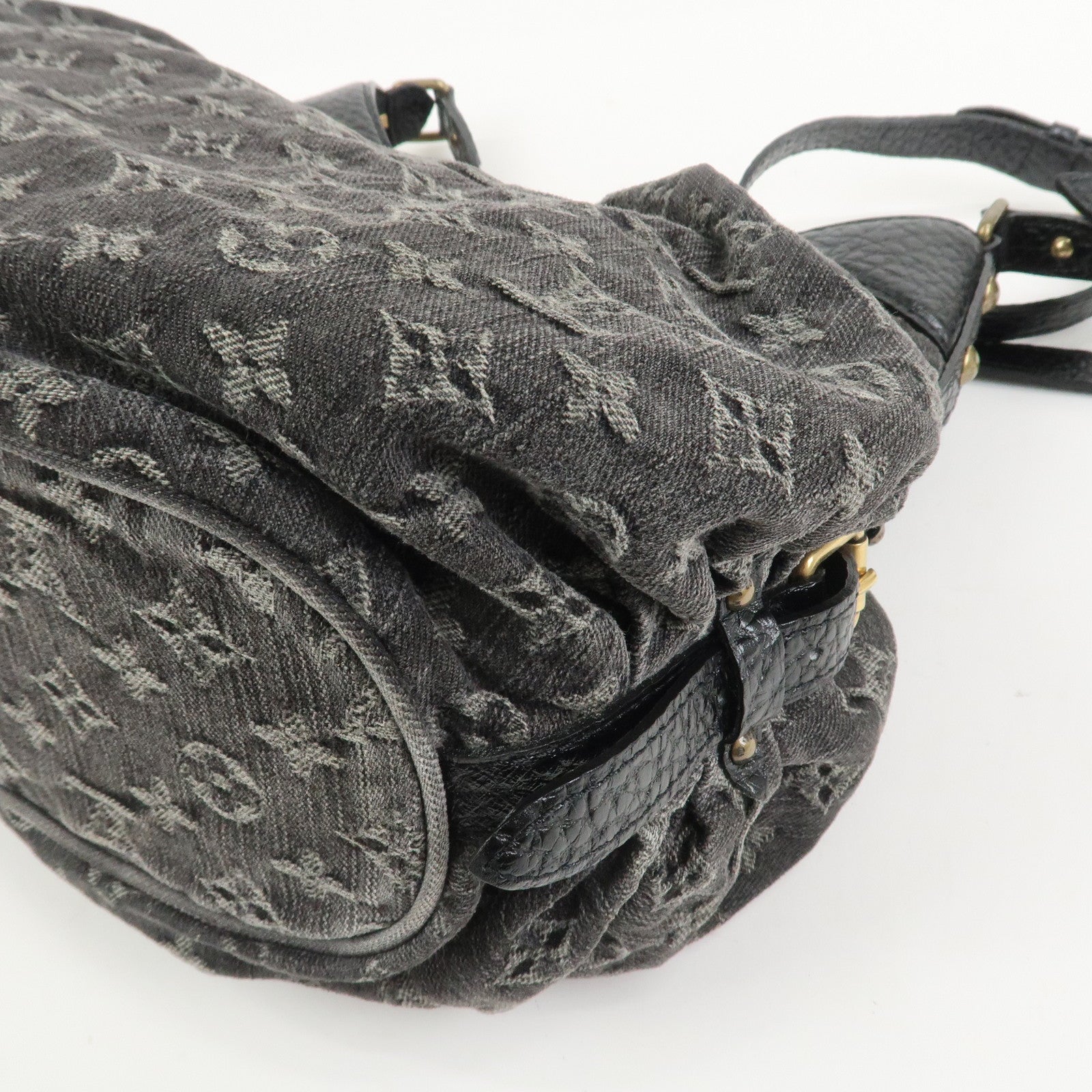 Louis Vuitton Monogram Denim Slightly Shoulder Bag Noir M95835