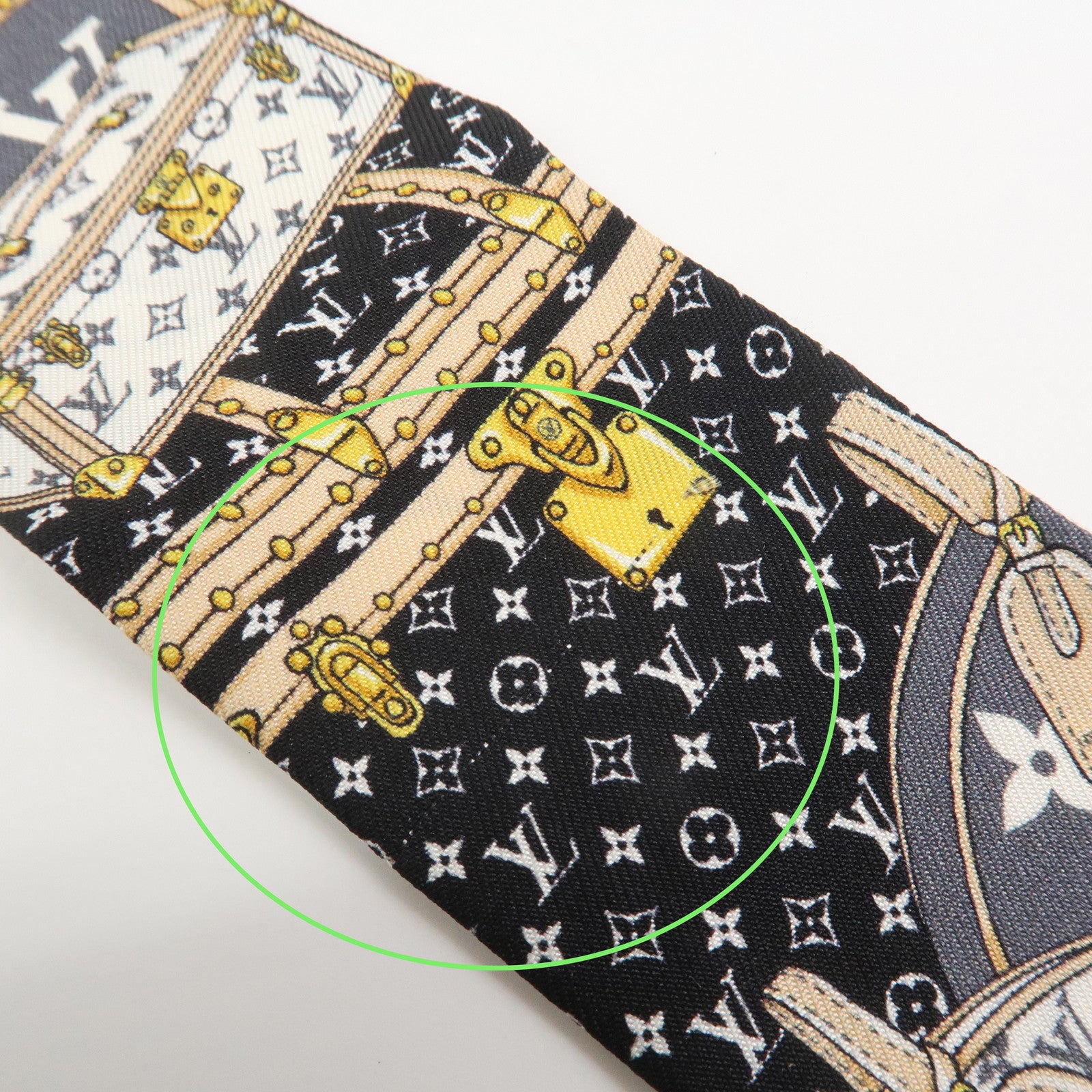 Louis Vuitton Bandeau BB Let's Go Silk 100% Scarf Black M76442