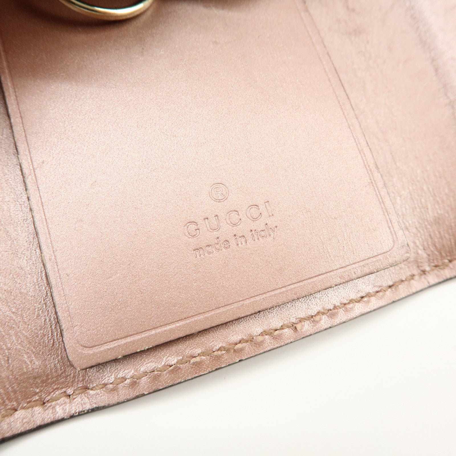 GUCCI Interlocking G Lovely Heart Guccissima Leather KeyCase 322322