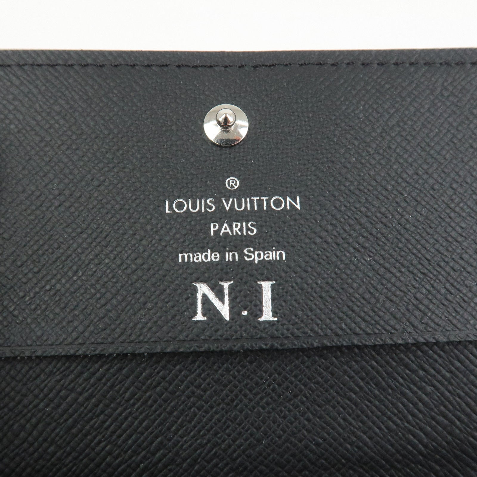 Louis Vuitton Taiga Envelope Carte de Visite NM Card Case M64595