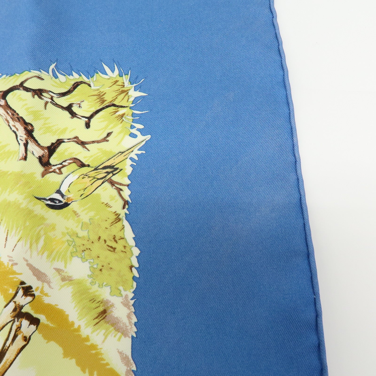 HERMES Carre 90 Silk 100% Scarf Tanzanie Animal Print Blue Green