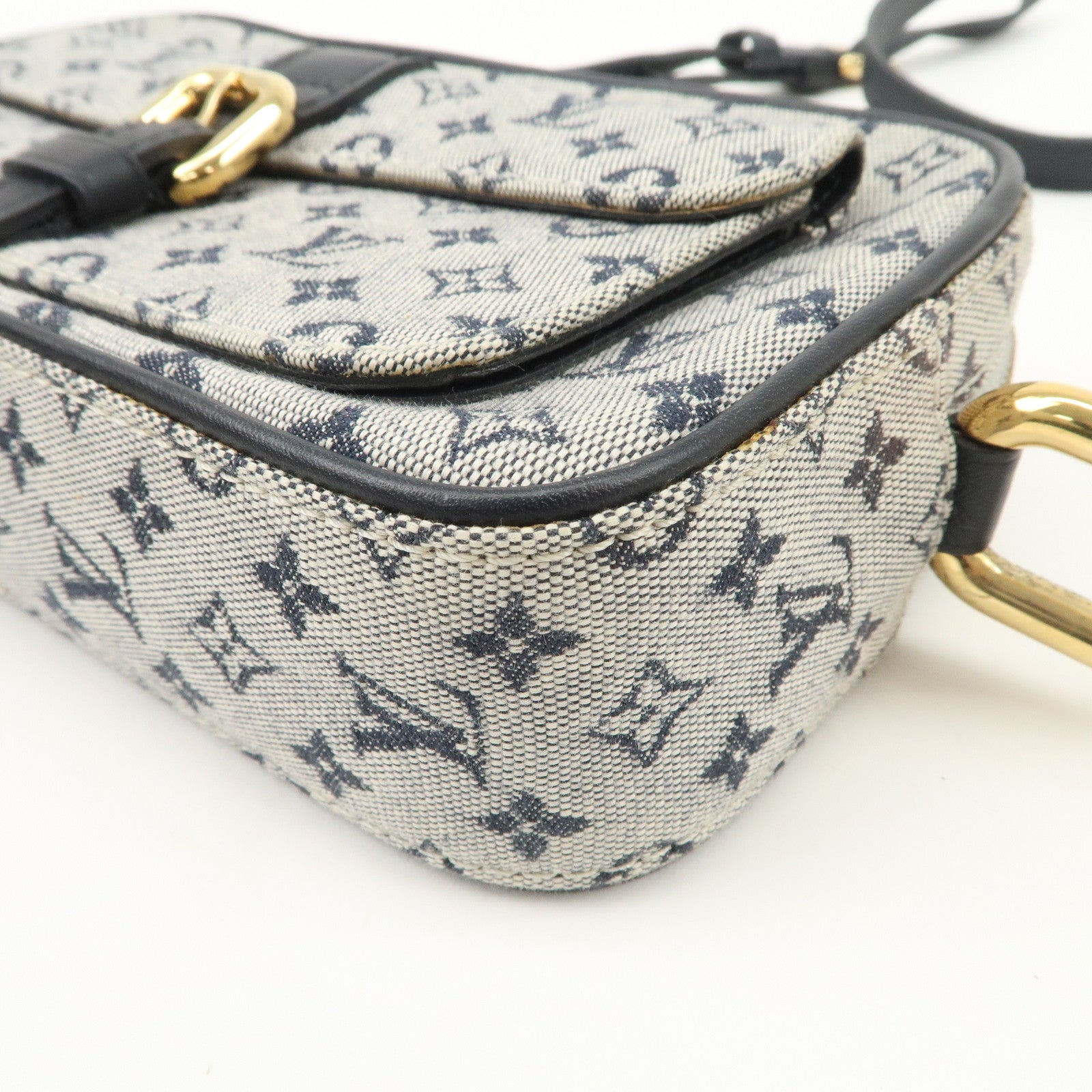 Louis Vuitton Monogram Mini Juliet MM Crossbody Bag M92217