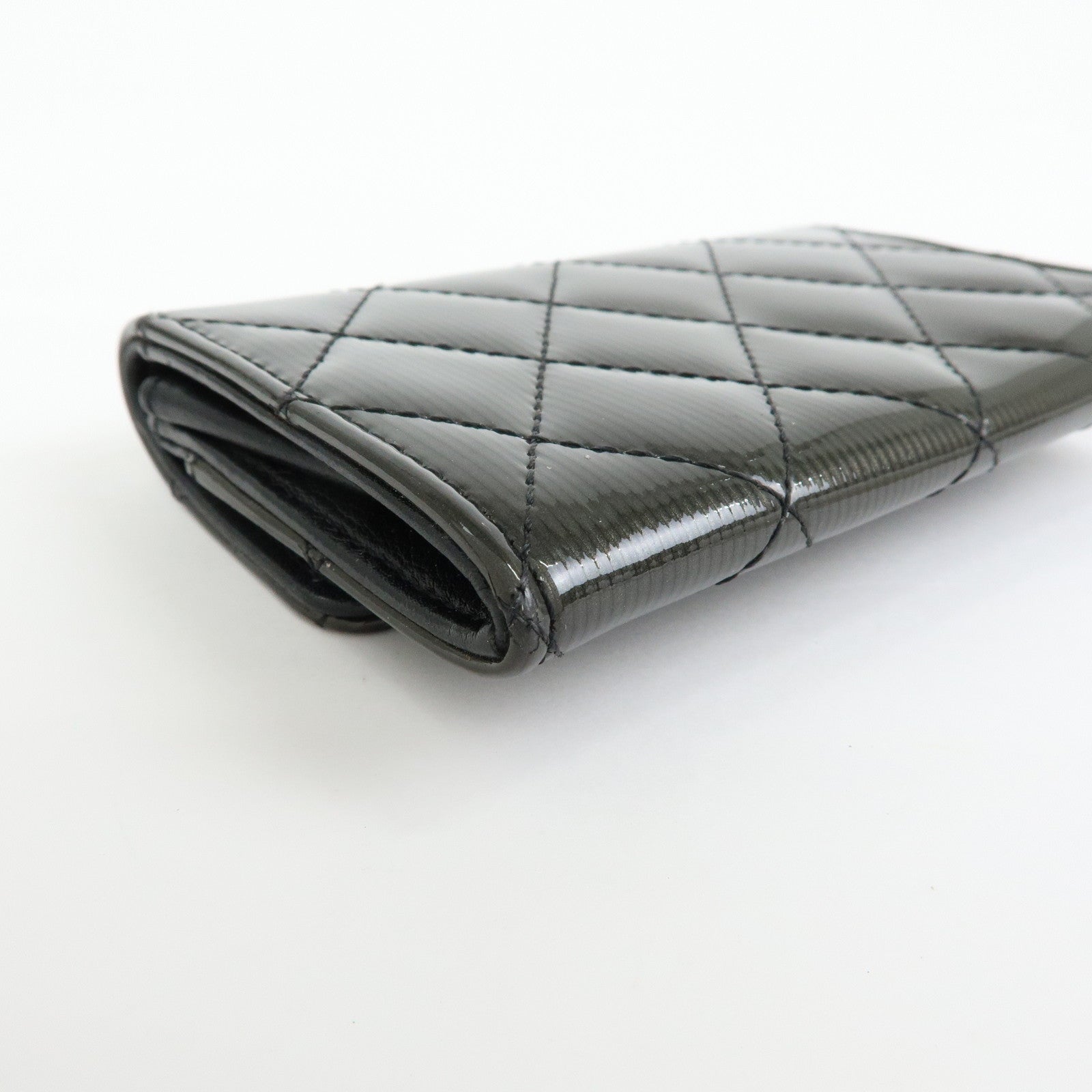 CHANEL COCO Mark Matelasse Patent Leather Card Case Black
