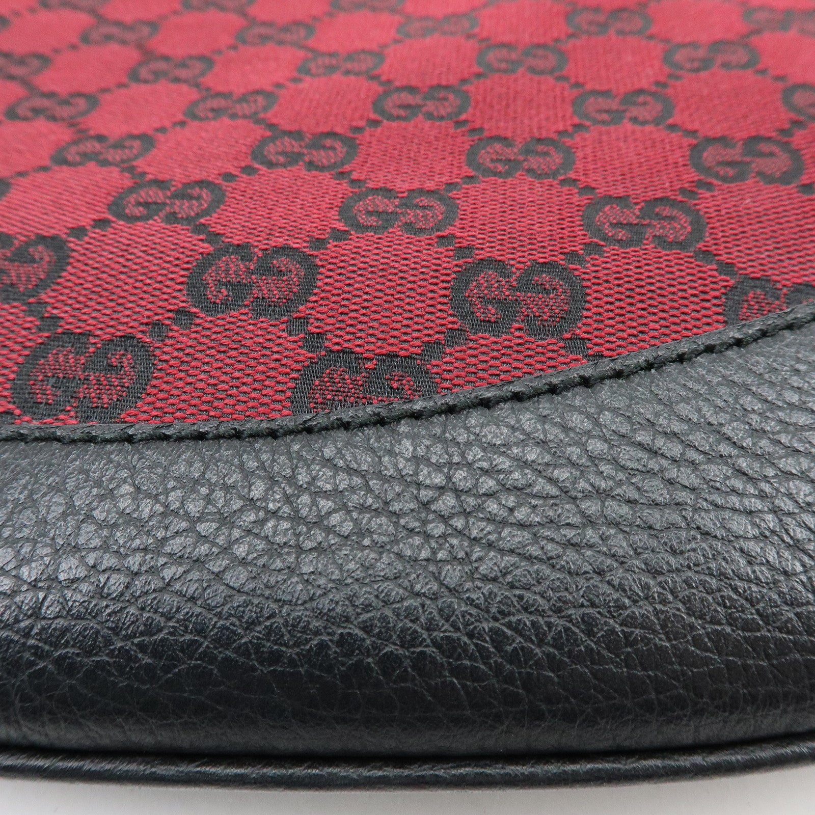 GUCCI GG Canvas Leather Shoulder Bag Crossbody Bag Red Black 272380