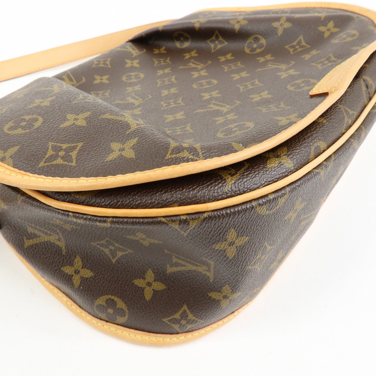 Louis Vuitton Monogram Menilmontant MM Shoulder Bag Brown M40473