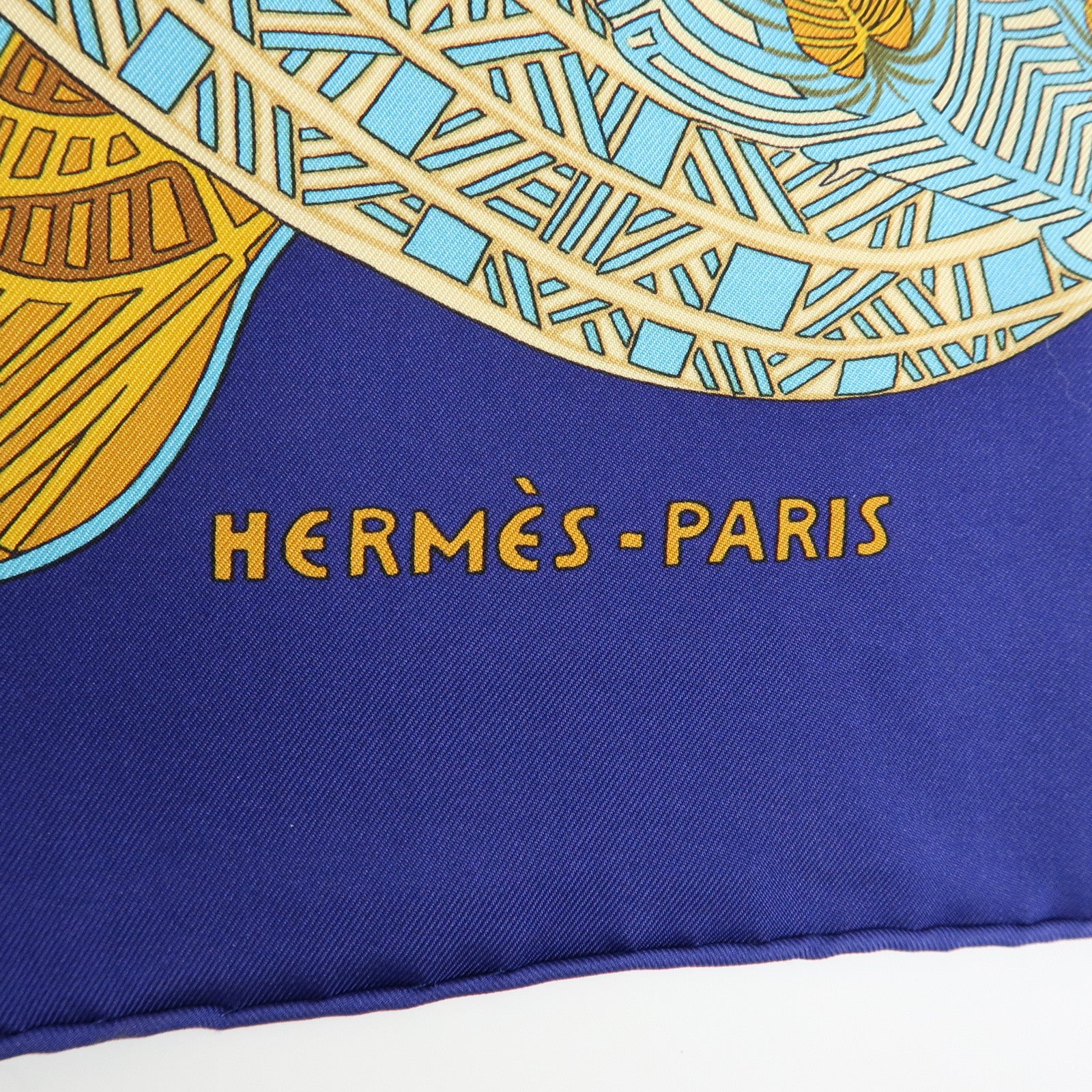 HERMES Carre 90 Silk 100% Scarf ART des STEPPES Horse Print Navy