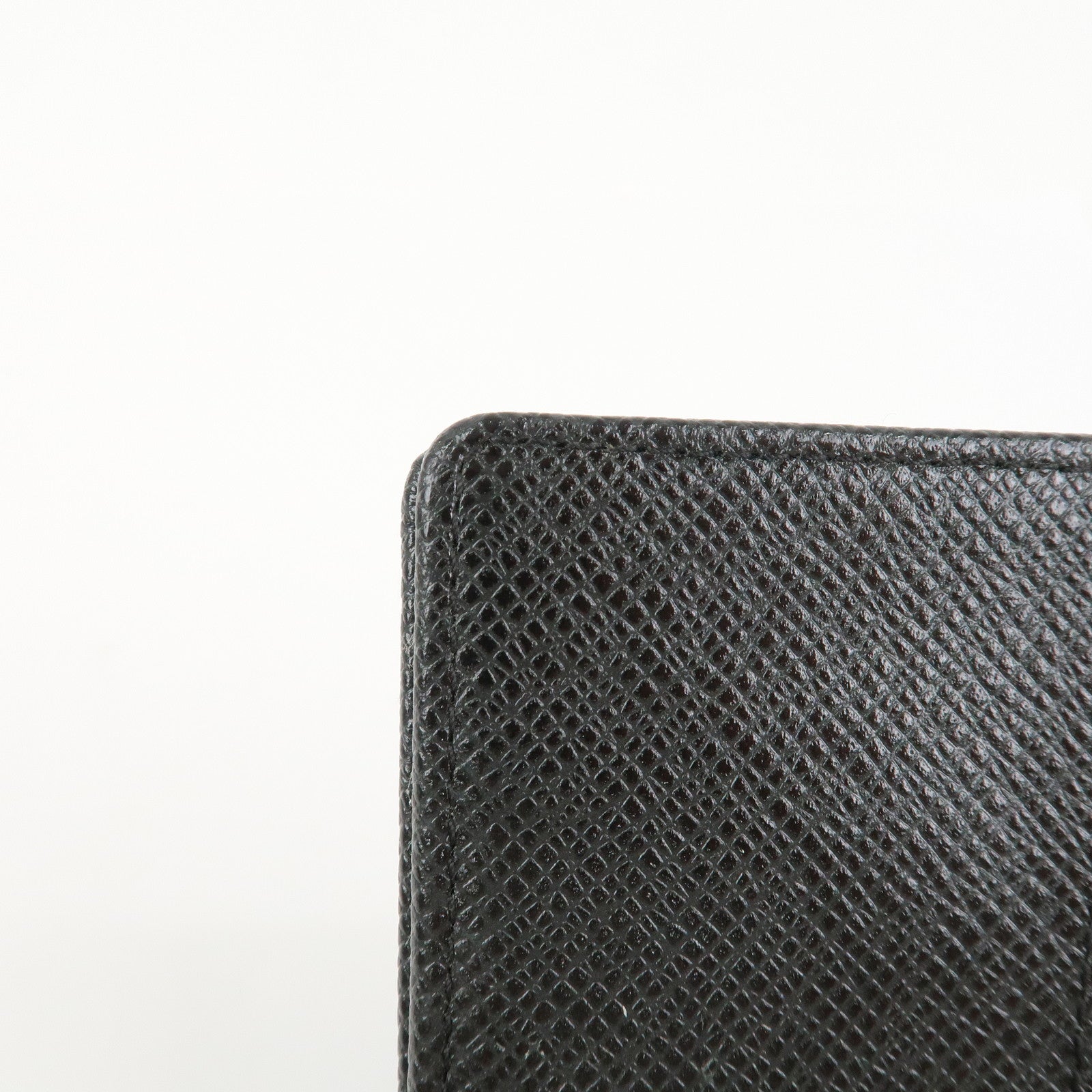 Louis Vuitton Taiga Leather Organizer de Poche Card Case M30512