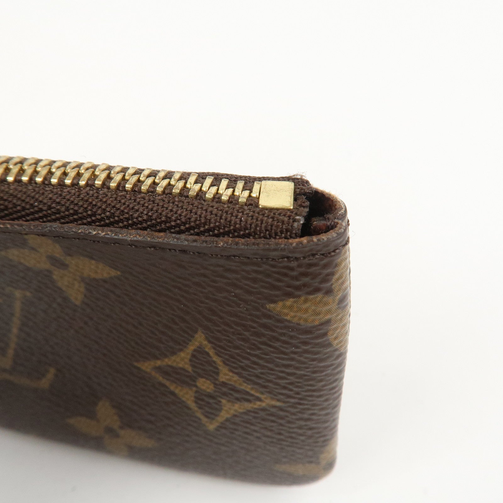 Louis Vuitton Monogram Pochette Cles Coin Case Key Case M62650