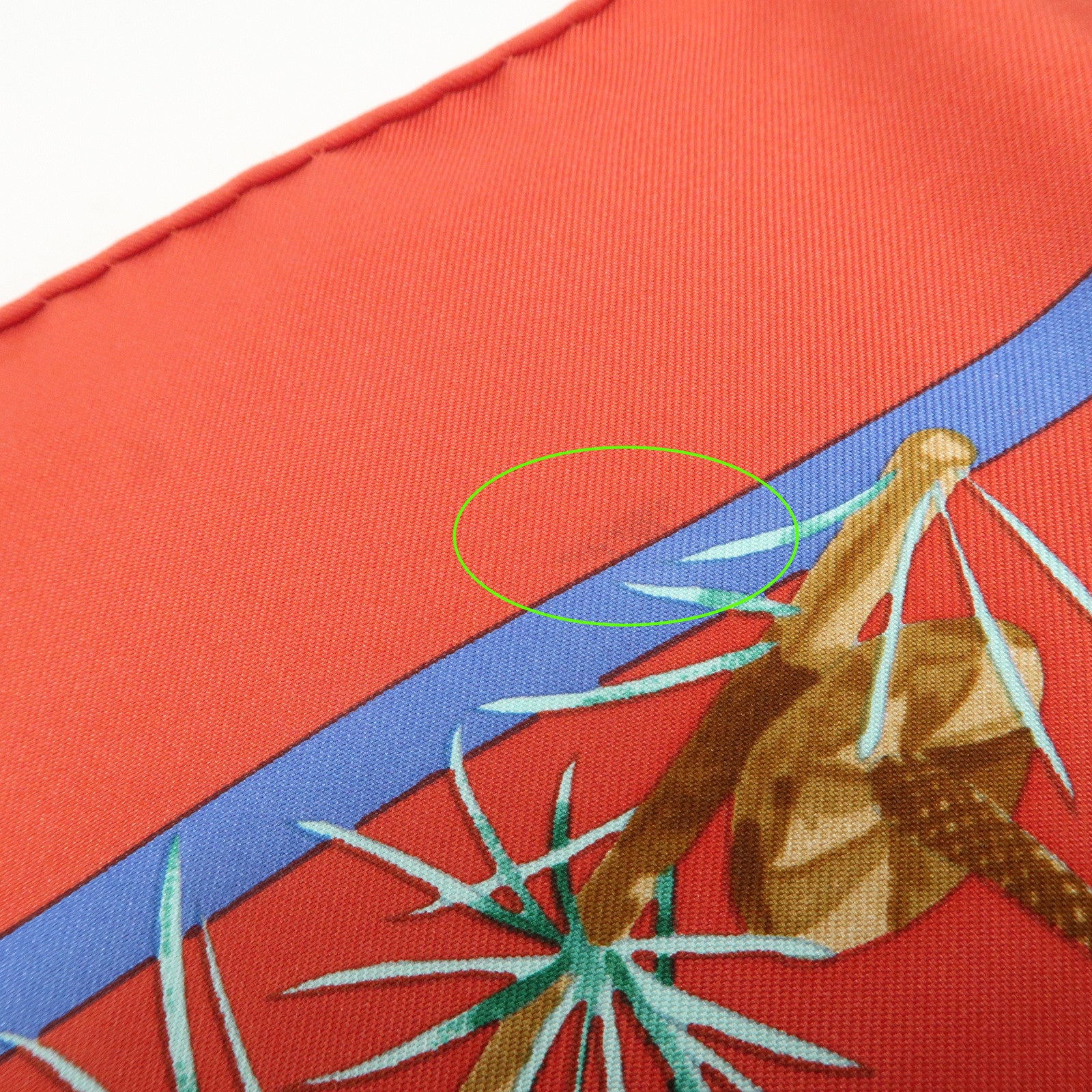 HERMES Carre 90 Silk 100% Scarf Confidents des Coeurs Red Blue
