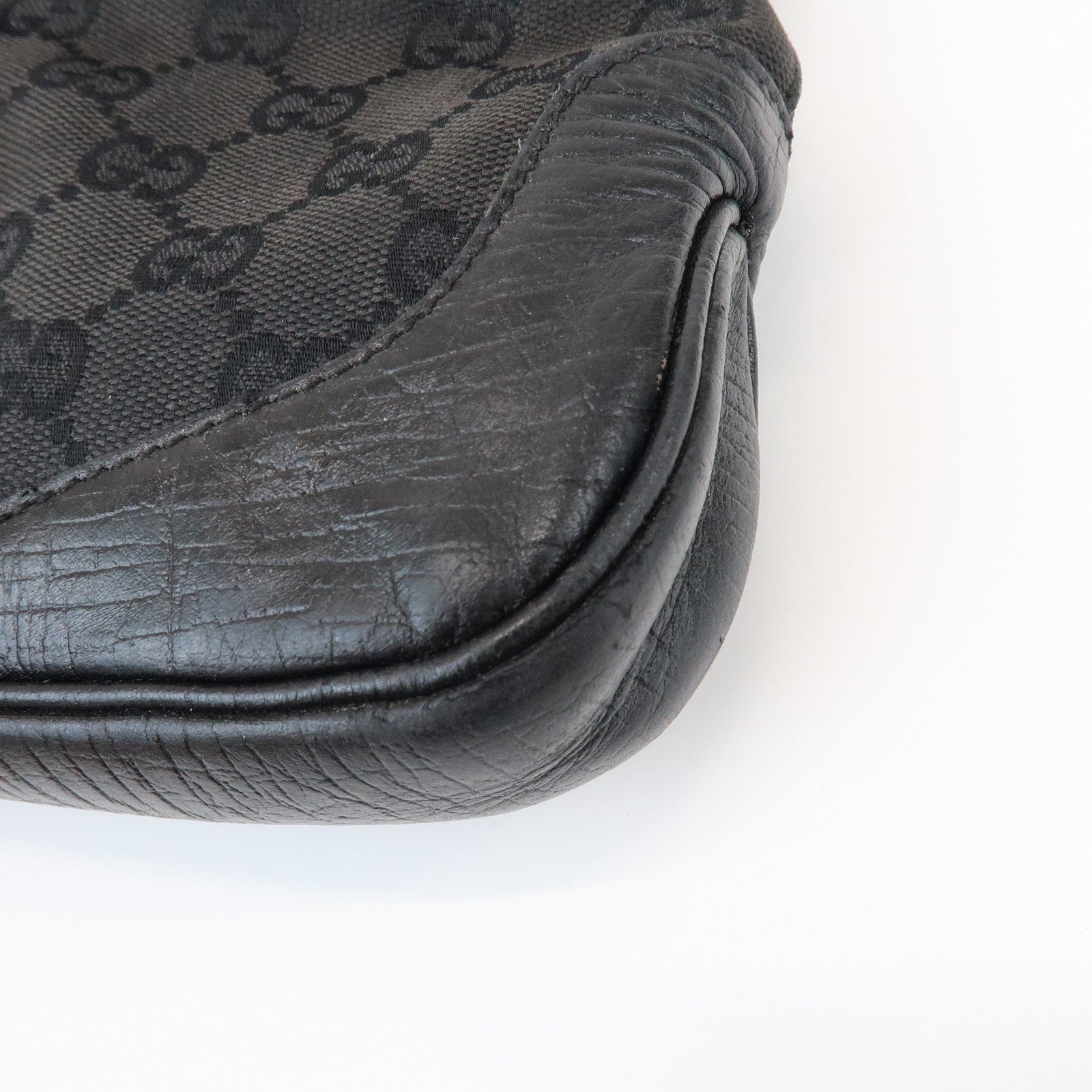 GUCCI Sherry GG Canvas Embossed Leather Shoulder Bag Black 130846