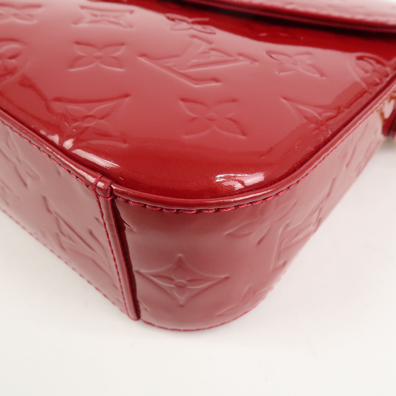 Louis Vuitton Monogram Vernis Rodeo Drive Shoulder Bag Red M93599