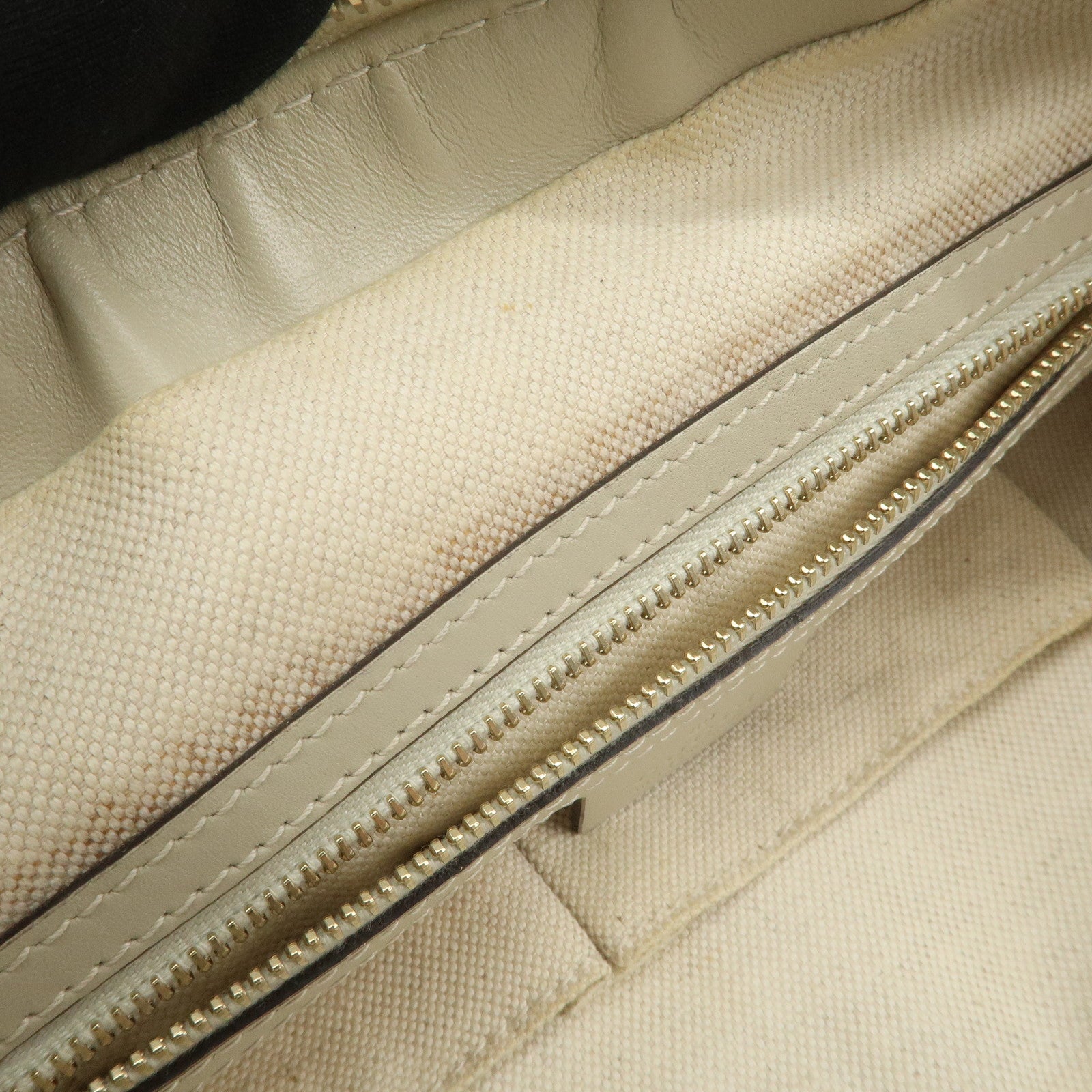 GUCCI Lovely Heart GG Canvas Leather Shoulder Bag Ivory 257072