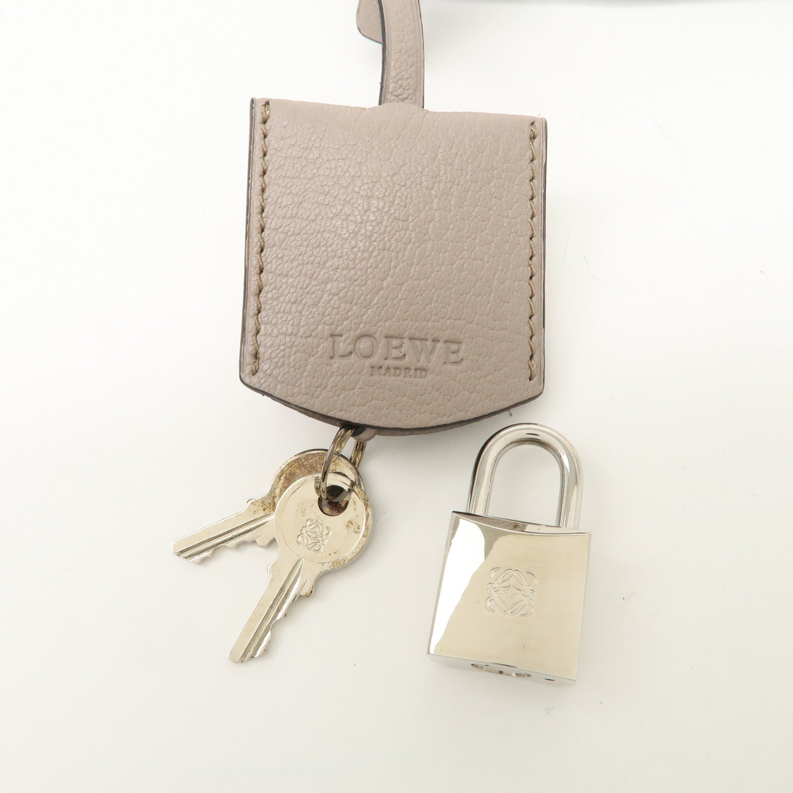 LOEWE Anagram Logo Leather Shoulder Bag Crossbody Bag Beige