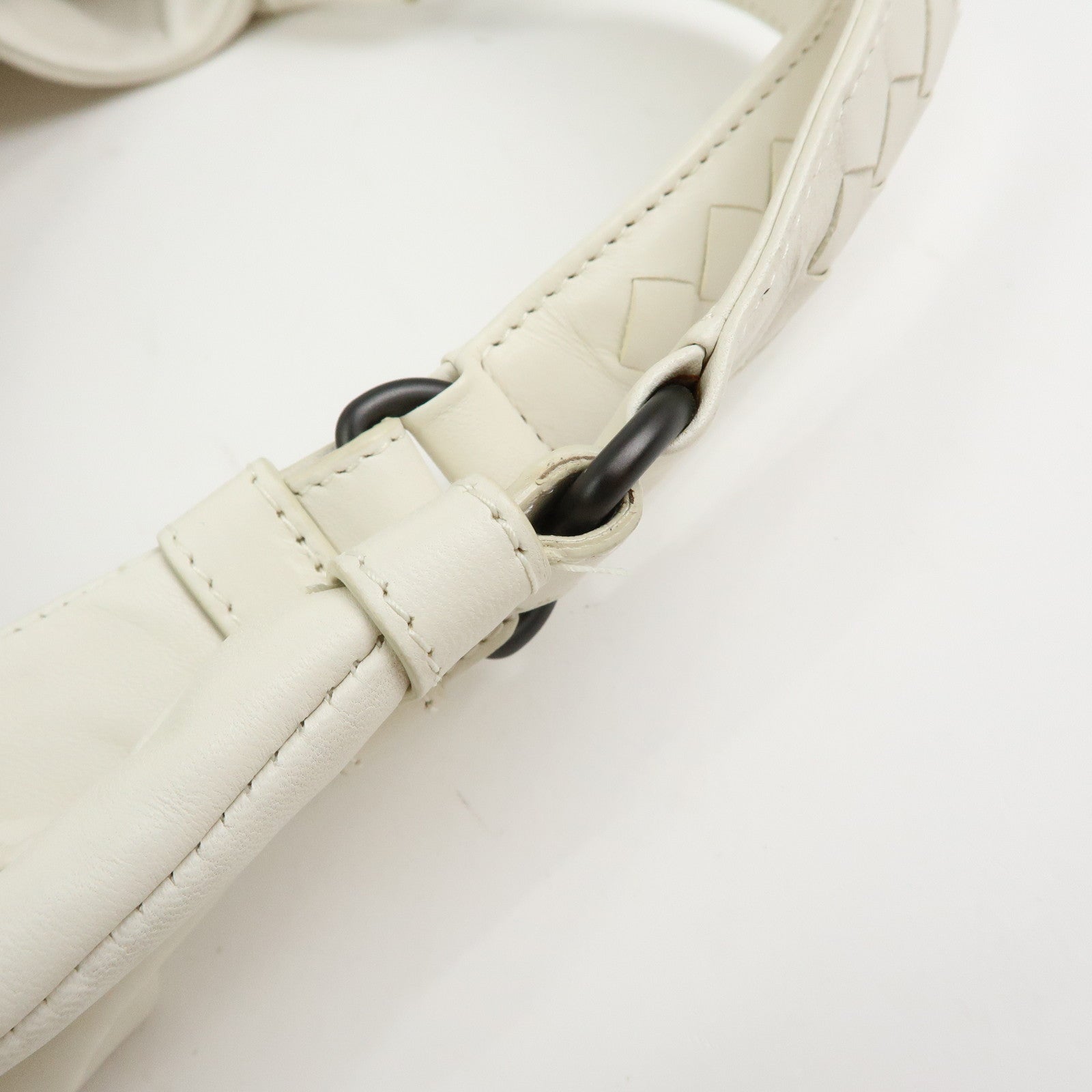 BOTTEGA VENETA Intrecciato Campana Leather Shoulder Bag 125787