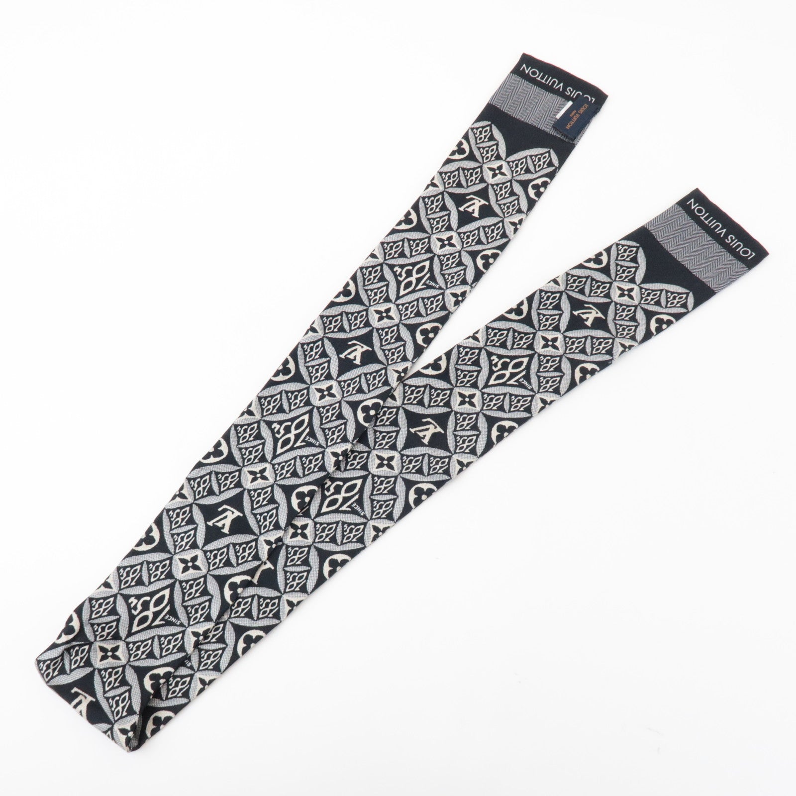 Louis Vuitton Bandeau Since 1854 Silk 100% Scarf Black MP2825