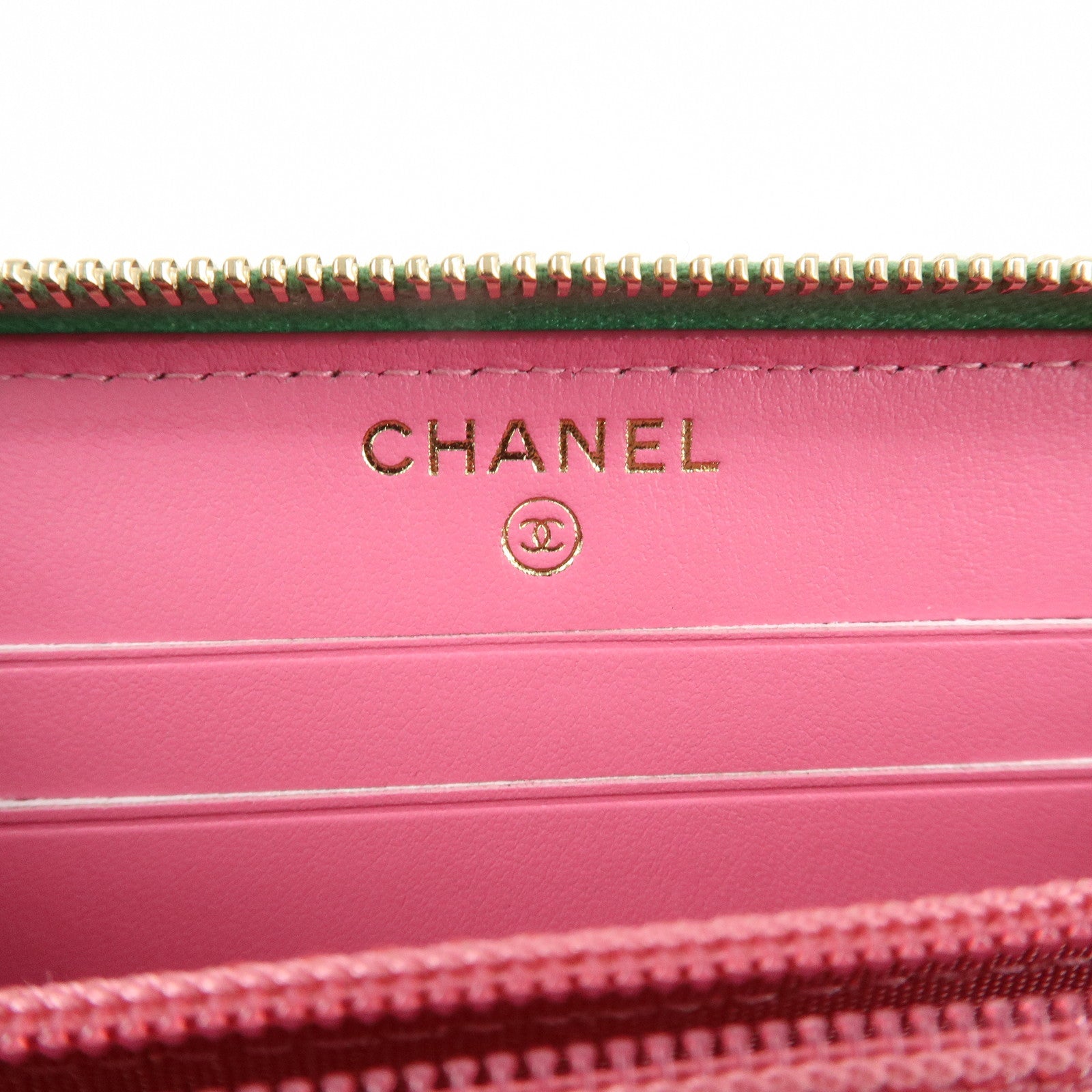 CHANEL COCO Mark CC Filigree Caviarskin Round Zippy Wallet Pink A84446 Used