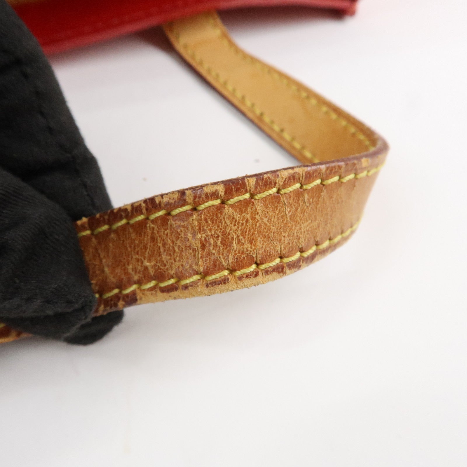 Louis Vuitton Monogram Vernis Lead PM Hand Bag Rouge M91088