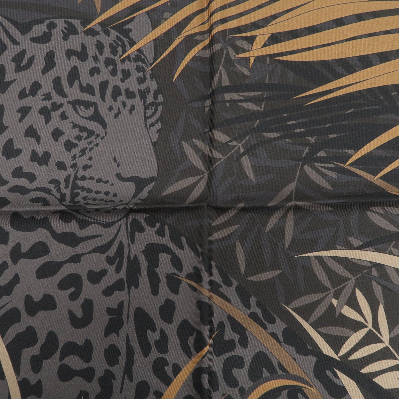 Cartier Silk 100% 42×42 Scarf Leopard Safari Motif Black Brown